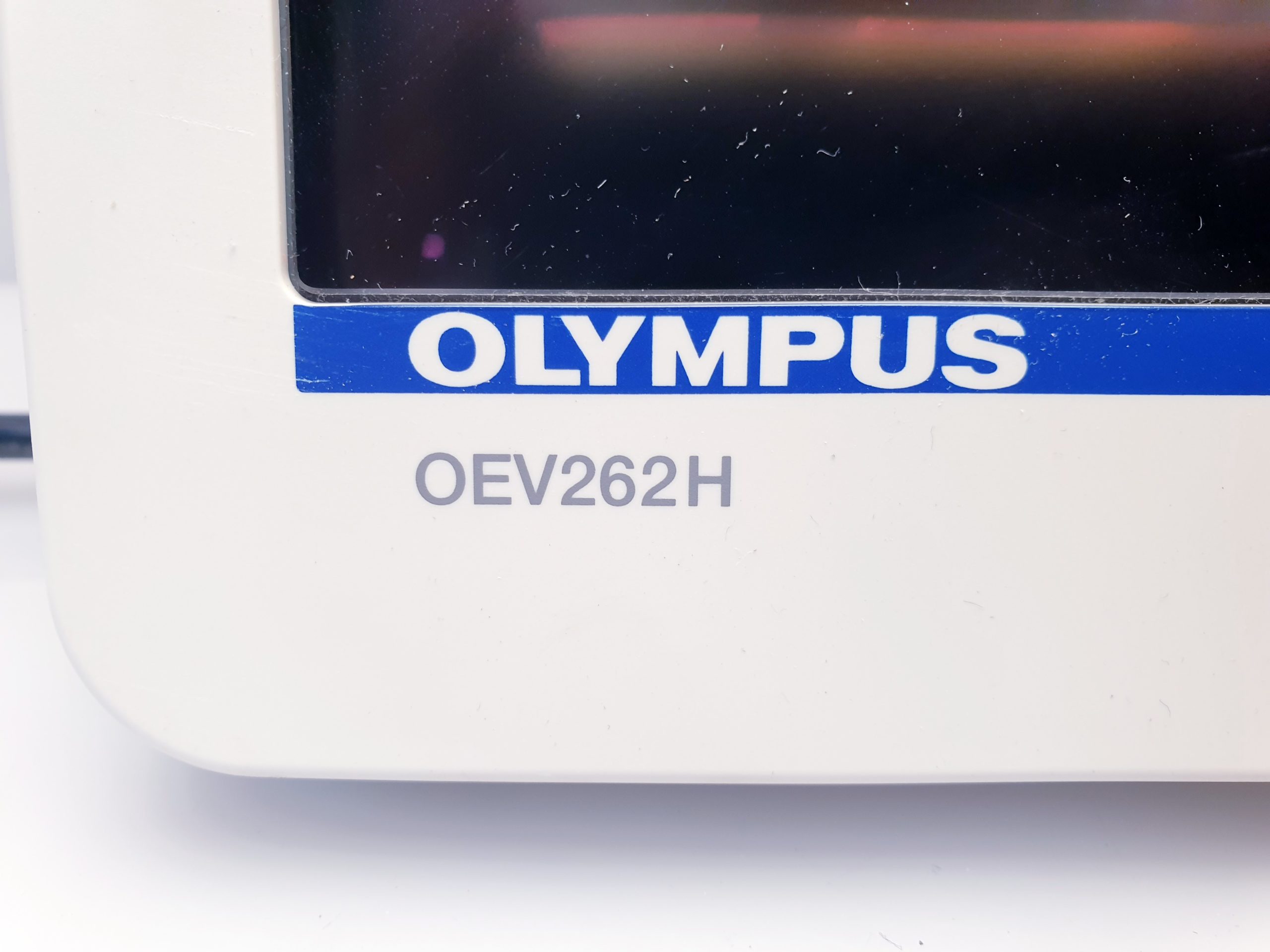 Olympus OEV262H 26 LCD Endoscopy Monitor thumbnail 4