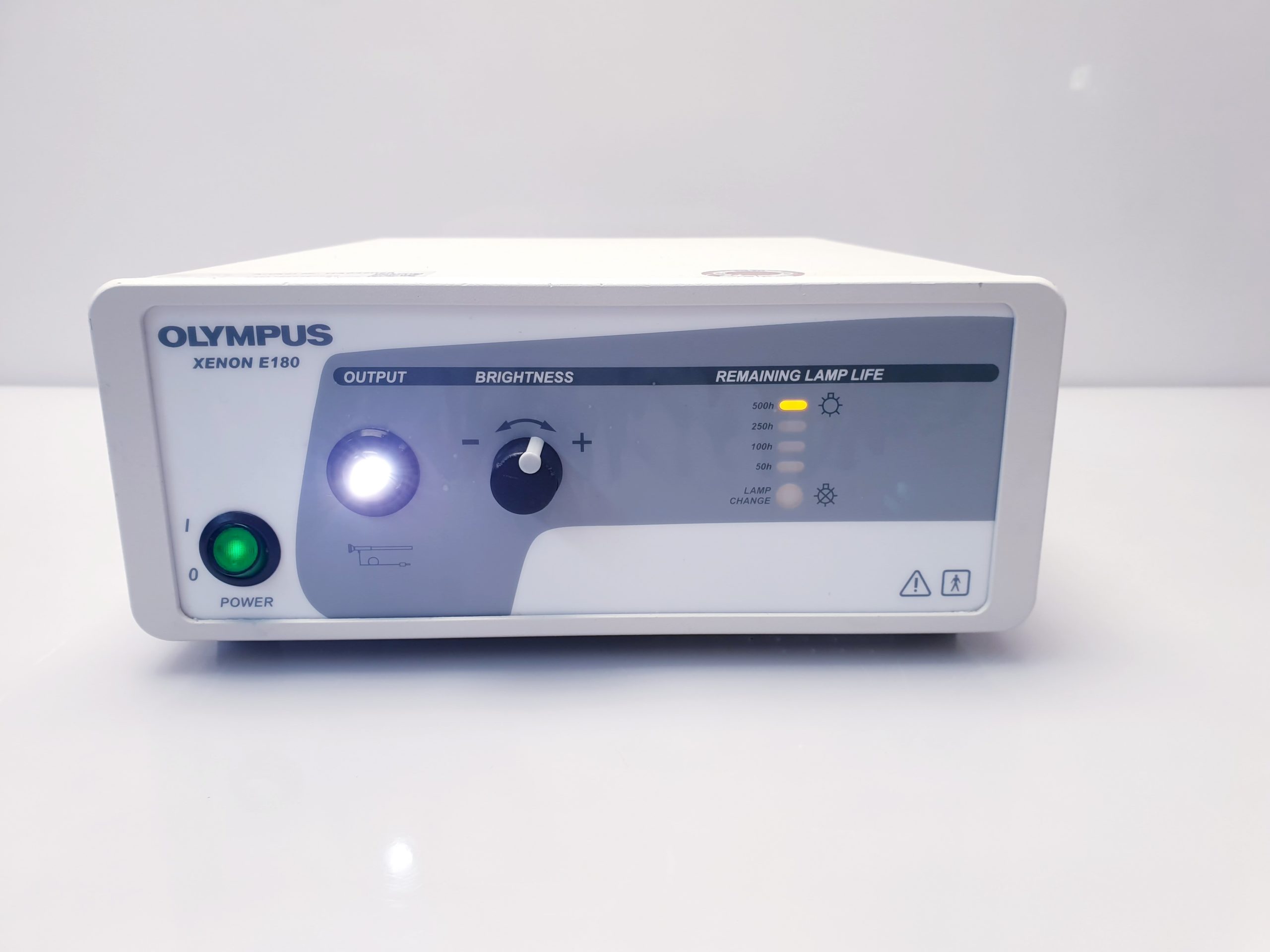 Olympus Xenon E180 Xenon Light Source — image 1 of 9