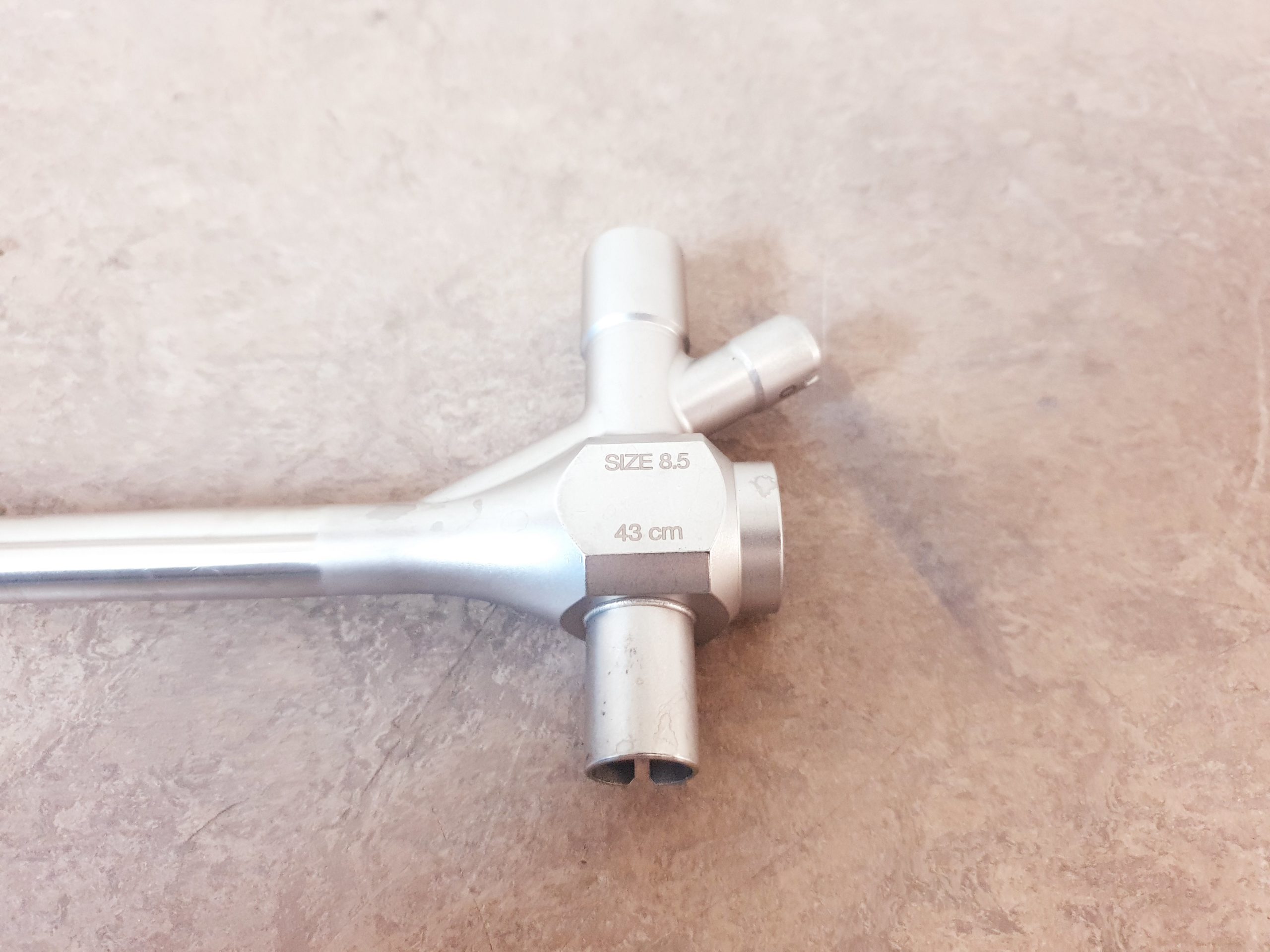 Karl Storz 10318 BP Universal Bronchoscope Size 8.5 43cm thumbnail 9
