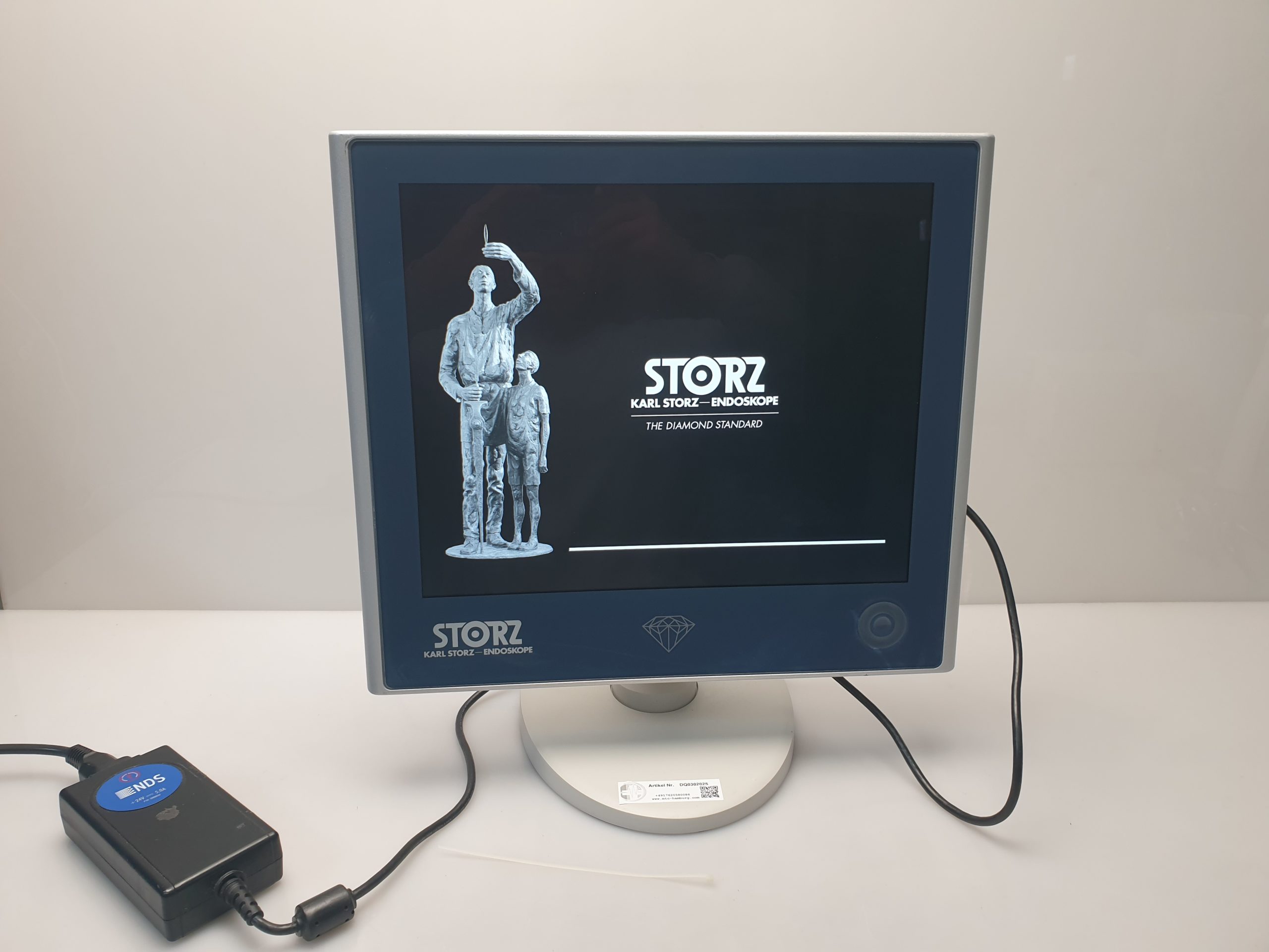 Karl Storz 9619NB-KS-19 Monitor für die Endoskopie 19” Réf 9619NB-KS-19 thumbnail 9