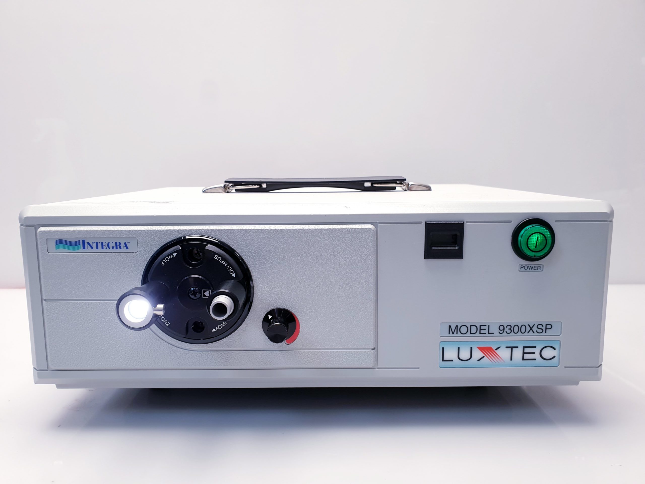 Integra Luxtec 9300XSP Xenon Lichtquelle thumbnail 8