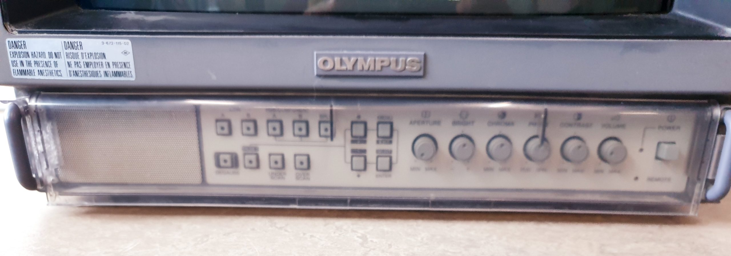 Olympus OEV143 Monitor thumbnail 3