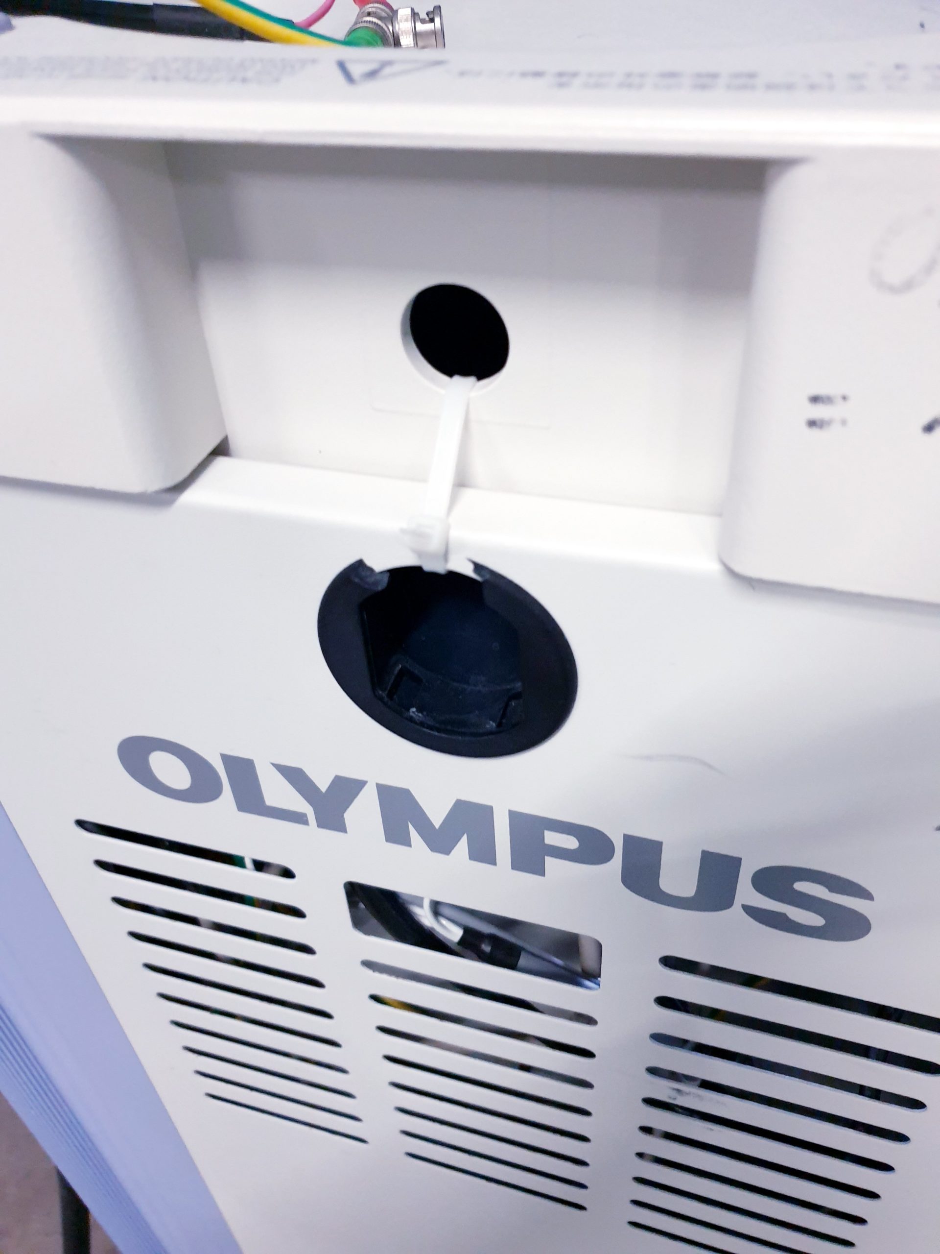 Olympus OTV-S7Pro + VISERA Pro CLV-S40Pro + CLV-S40 + HDTV Kamerakopf + UHI-3 + …. Turm thumbnail 18