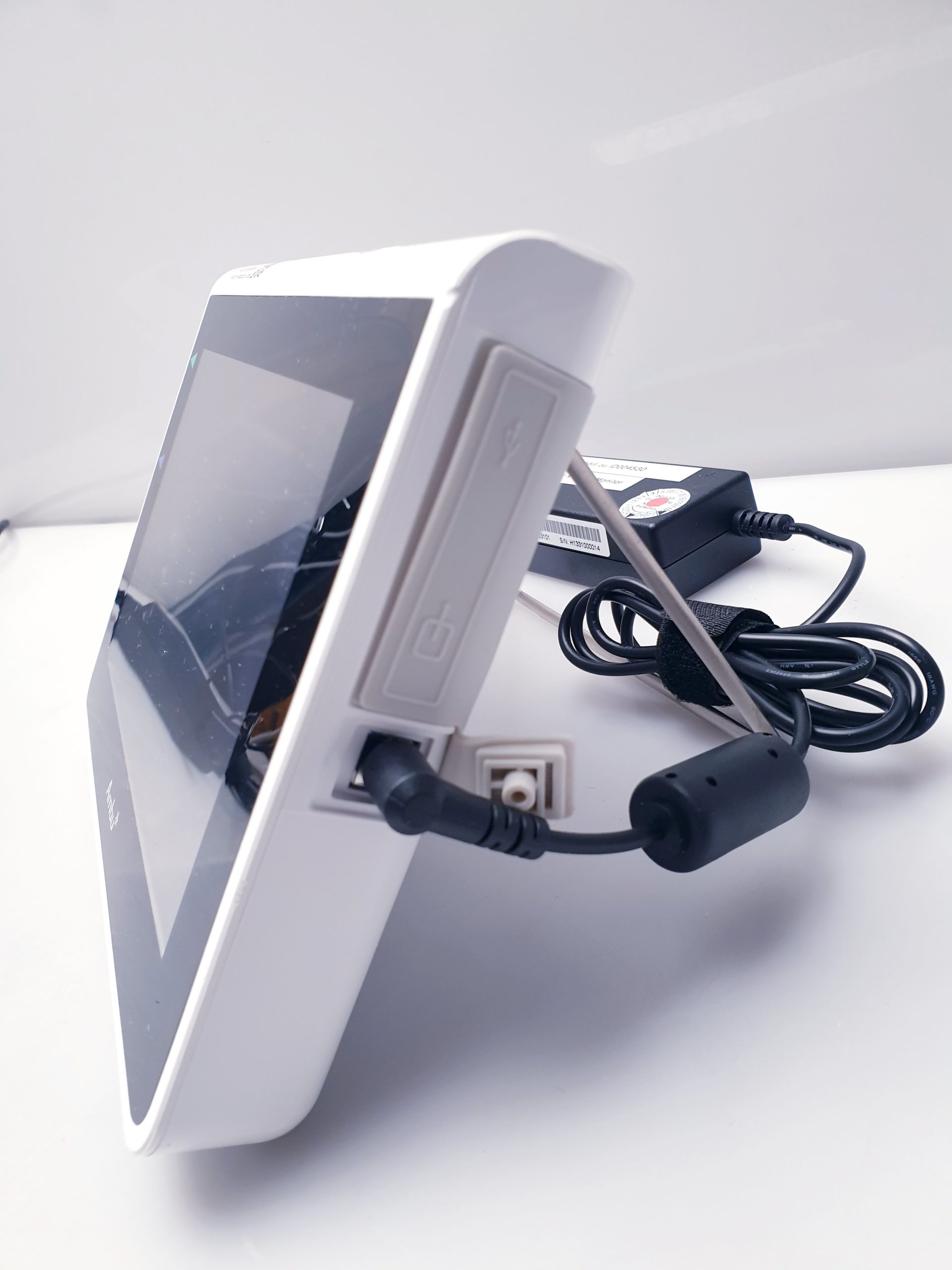 Ambu aView 405002000 Endoscopy Display Monitor thumbnail 8