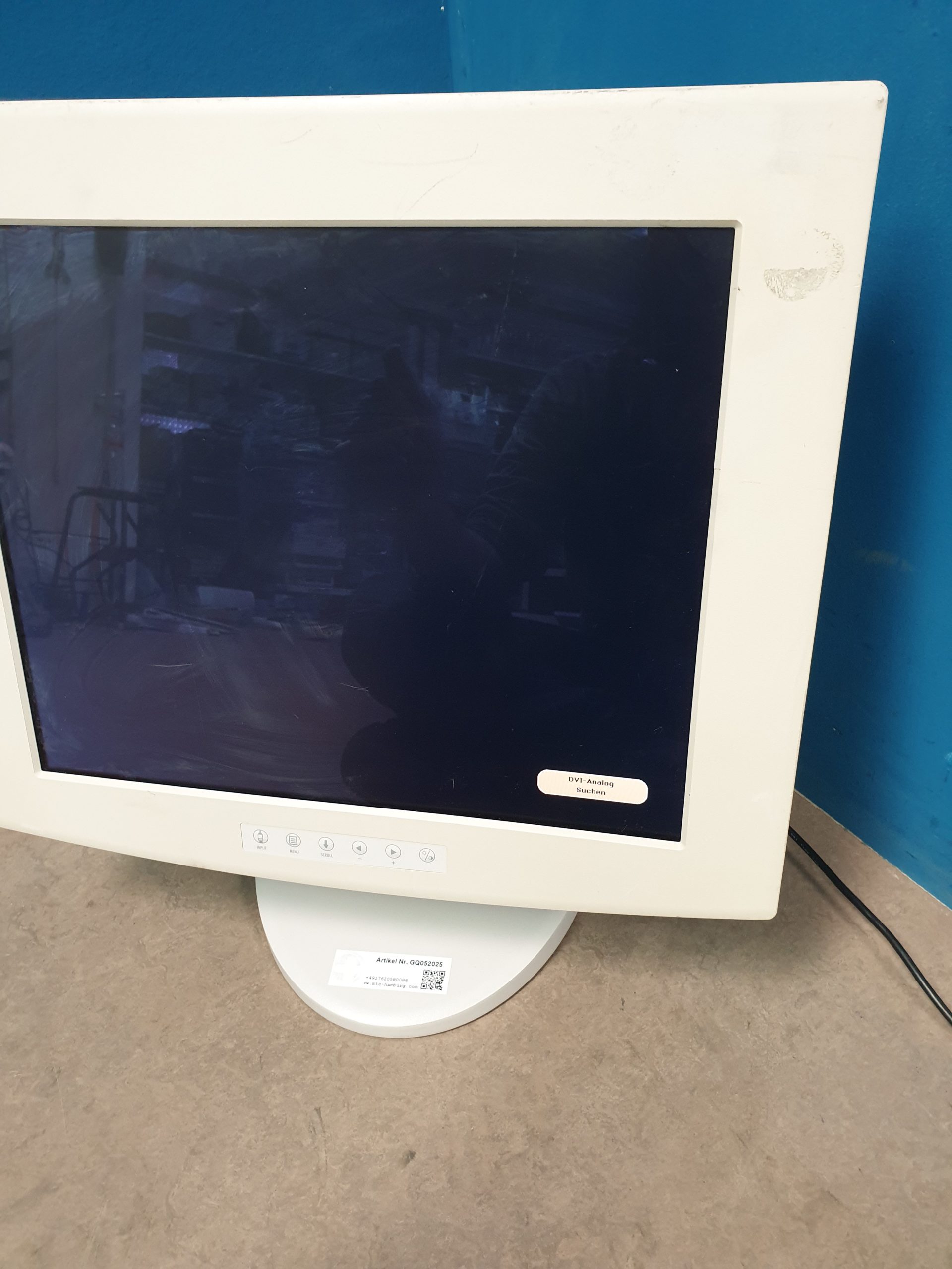 NDS V3C-SX18-A143 LCD Medical Display Monitor 18 video endoscopy mit Netzteil thumbnail 2
