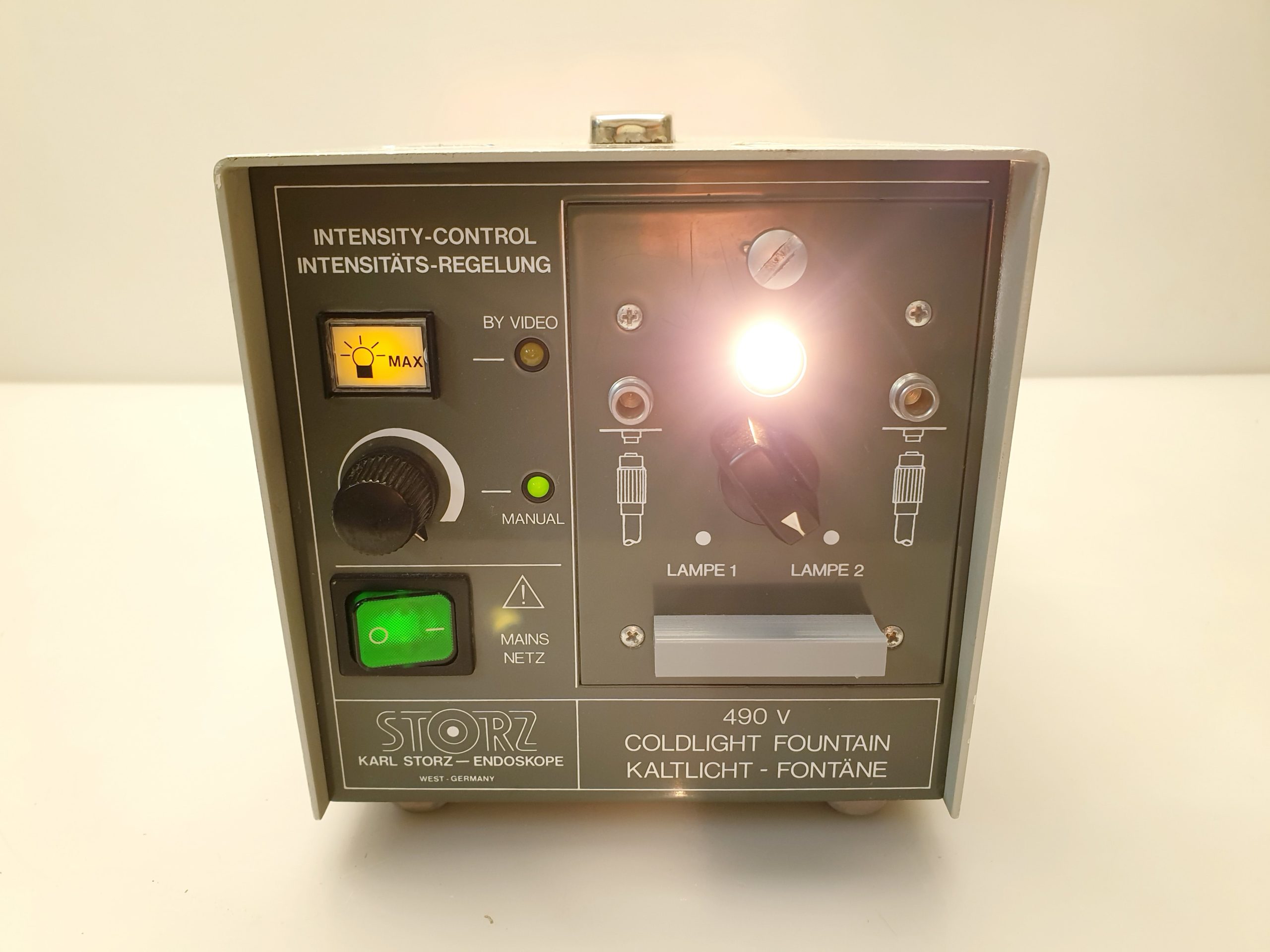 Karl Storz 490v – 490 V Kaltlichtquelle thumbnail 5