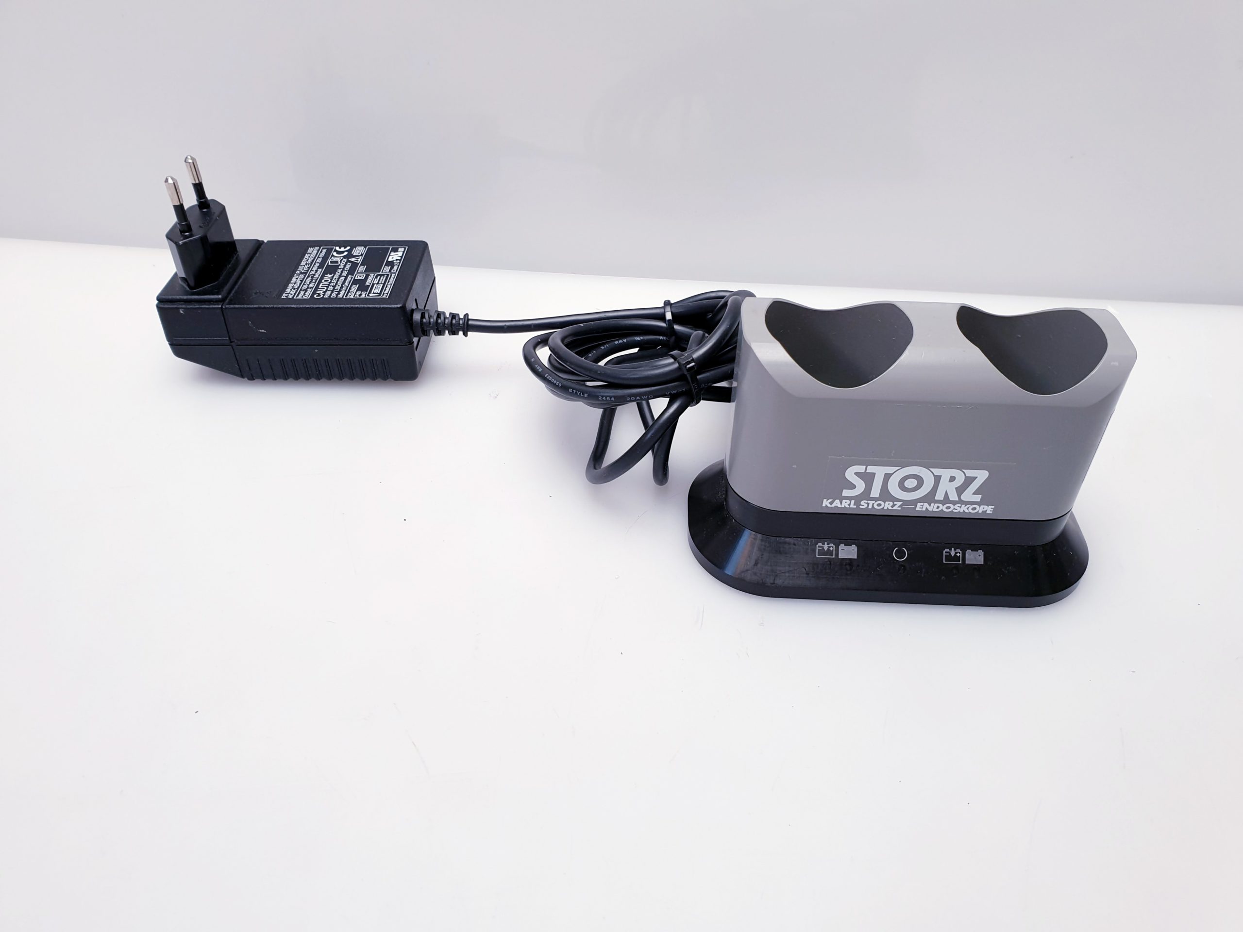Karl Storz 8546LE 8546 LE1 Inductive Charging Unit Dual Battery with AC Adapter thumbnail 3