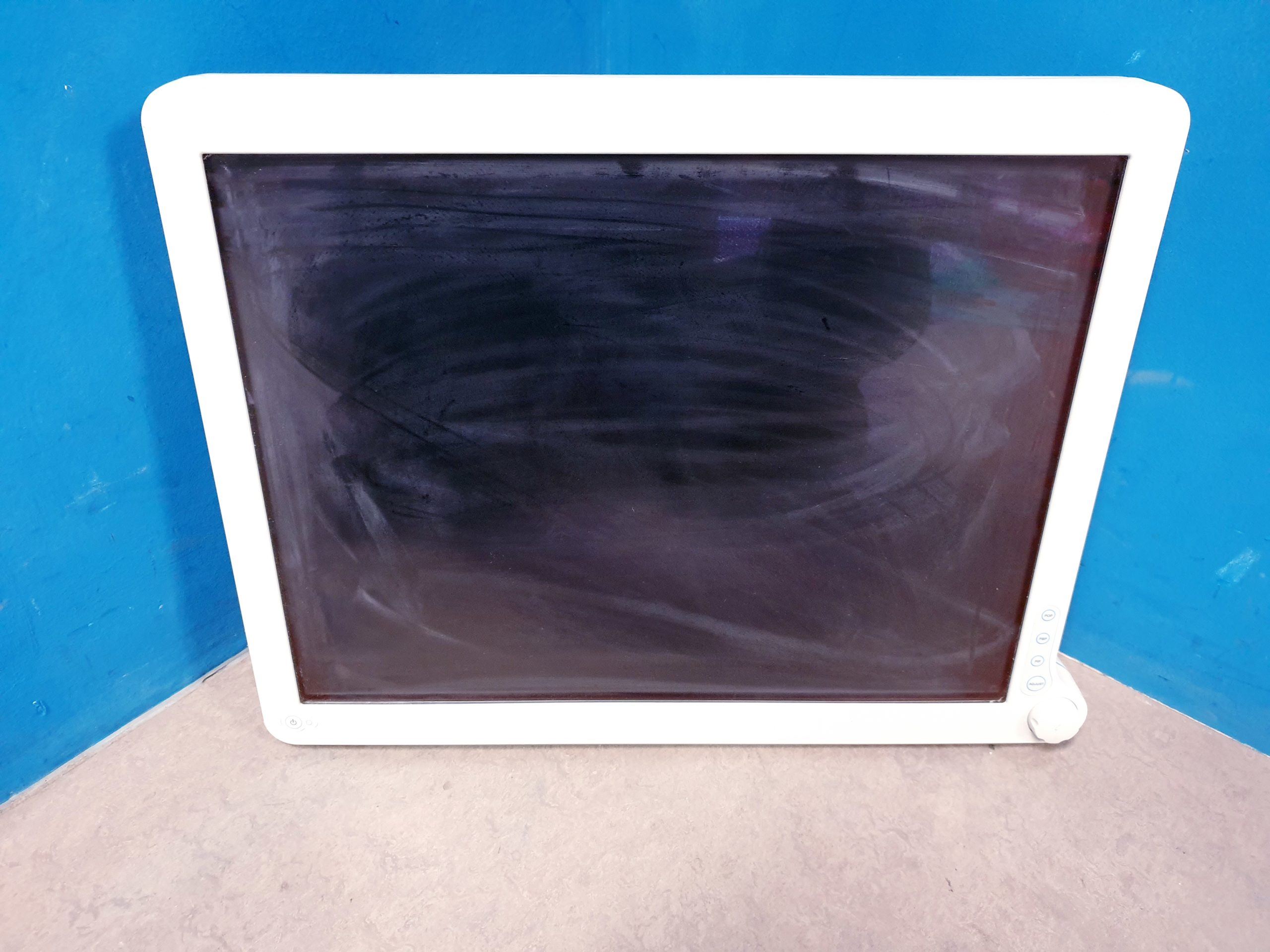 Advan AMM213TD Monitor für die Endoskopie thumbnail 4