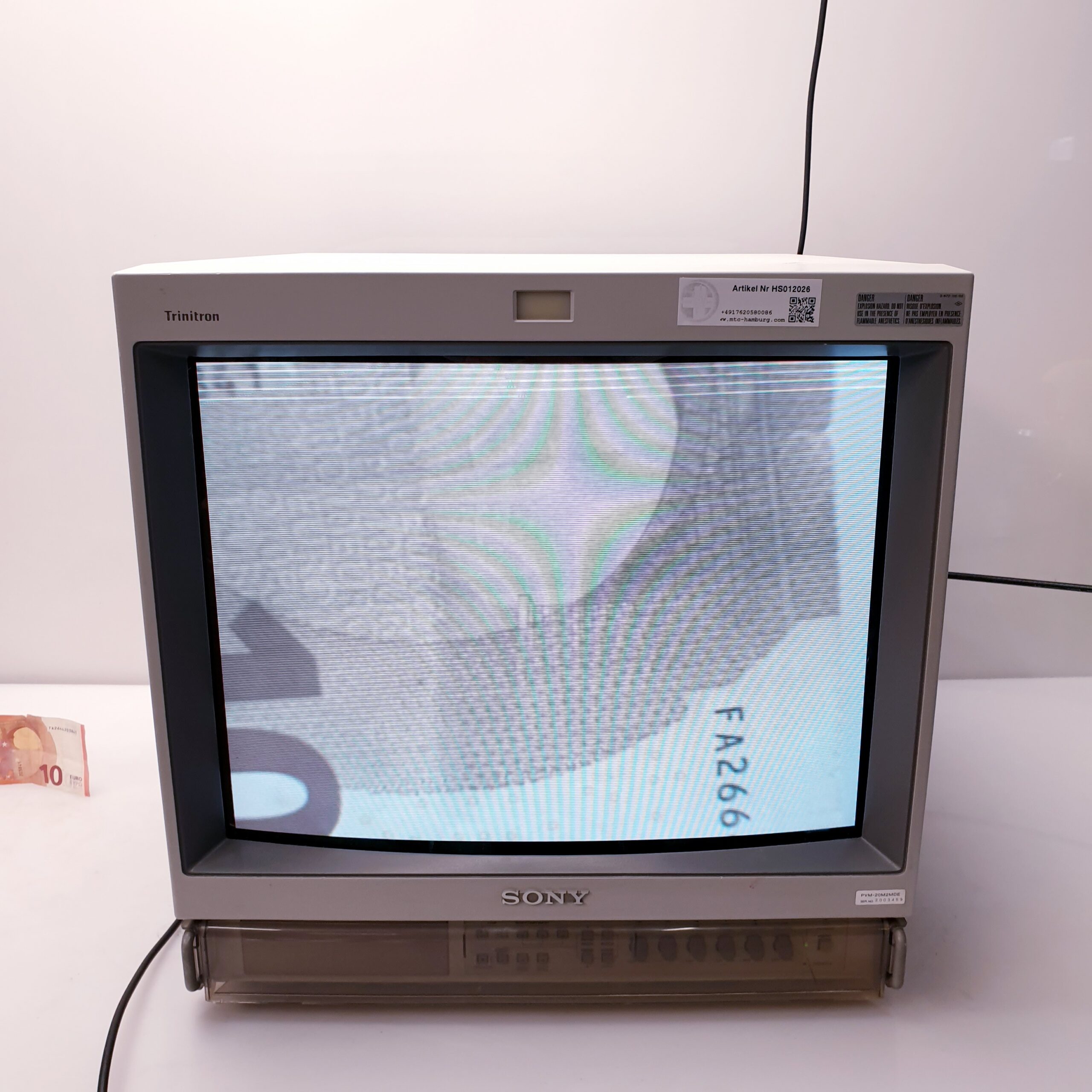 Sony PVM-20M2MDE Monitor für die Endoskopie — image 1 of 9