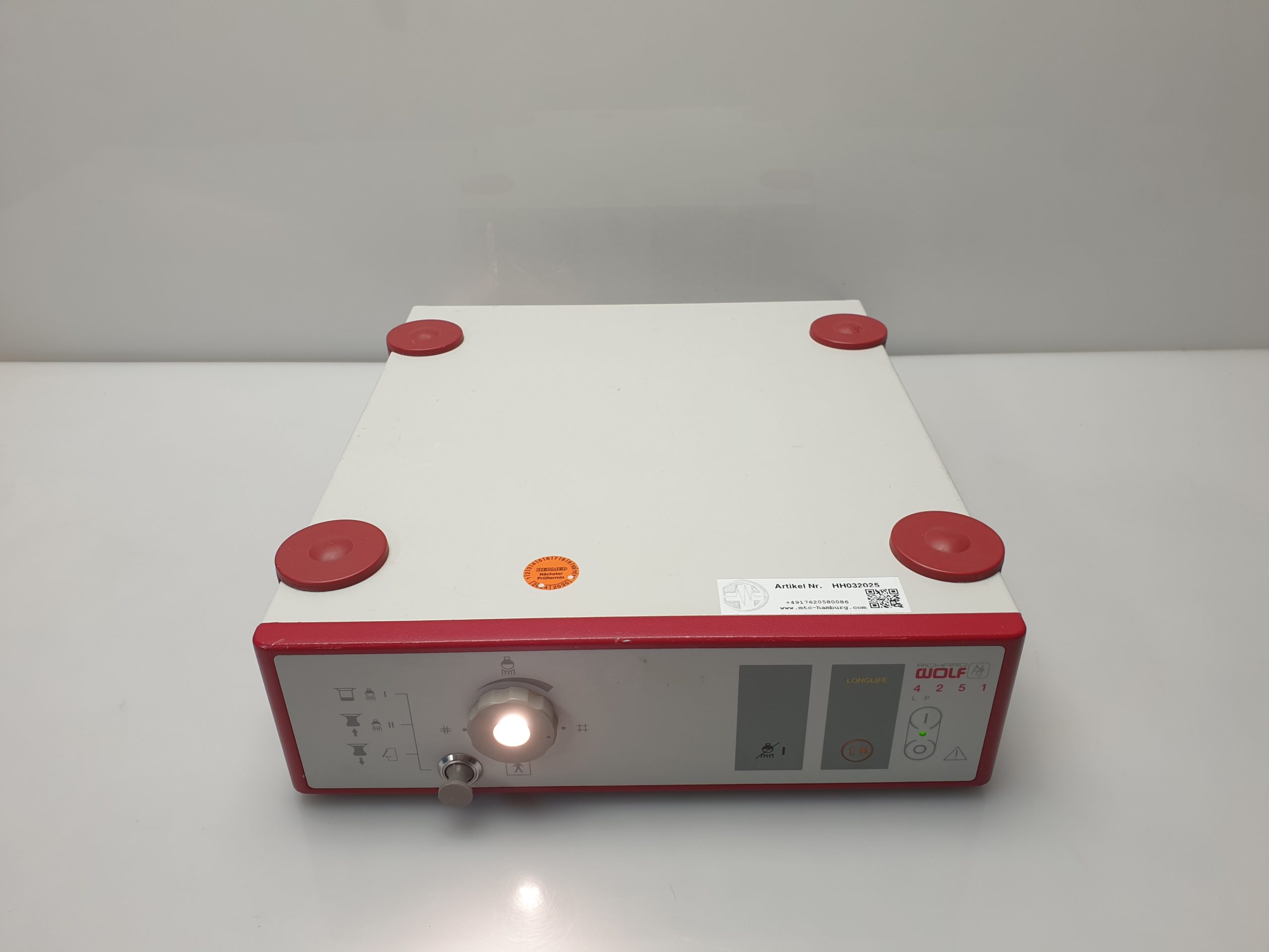 Richard Wolf 4251 001 Lichtquelle – Kaltlichtquelle — image 1 of 16