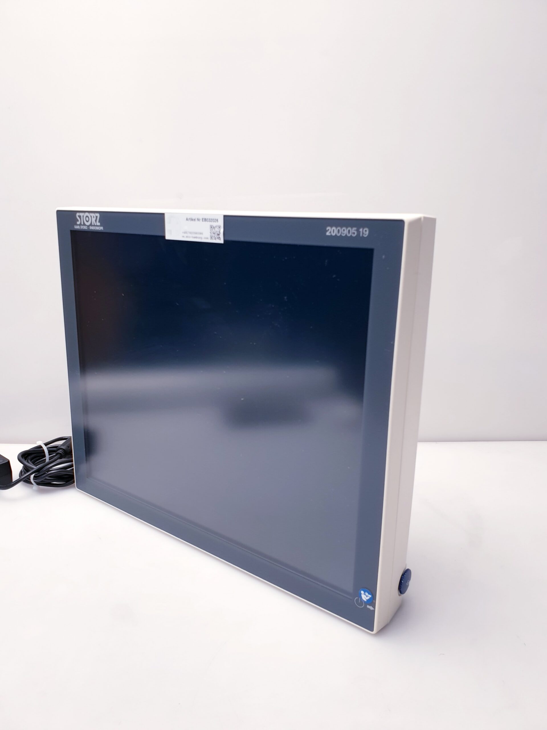 karl Storz 200905 19 TOUCH SCREEN 19” Monitor mit Netzteil — image 1 of 12