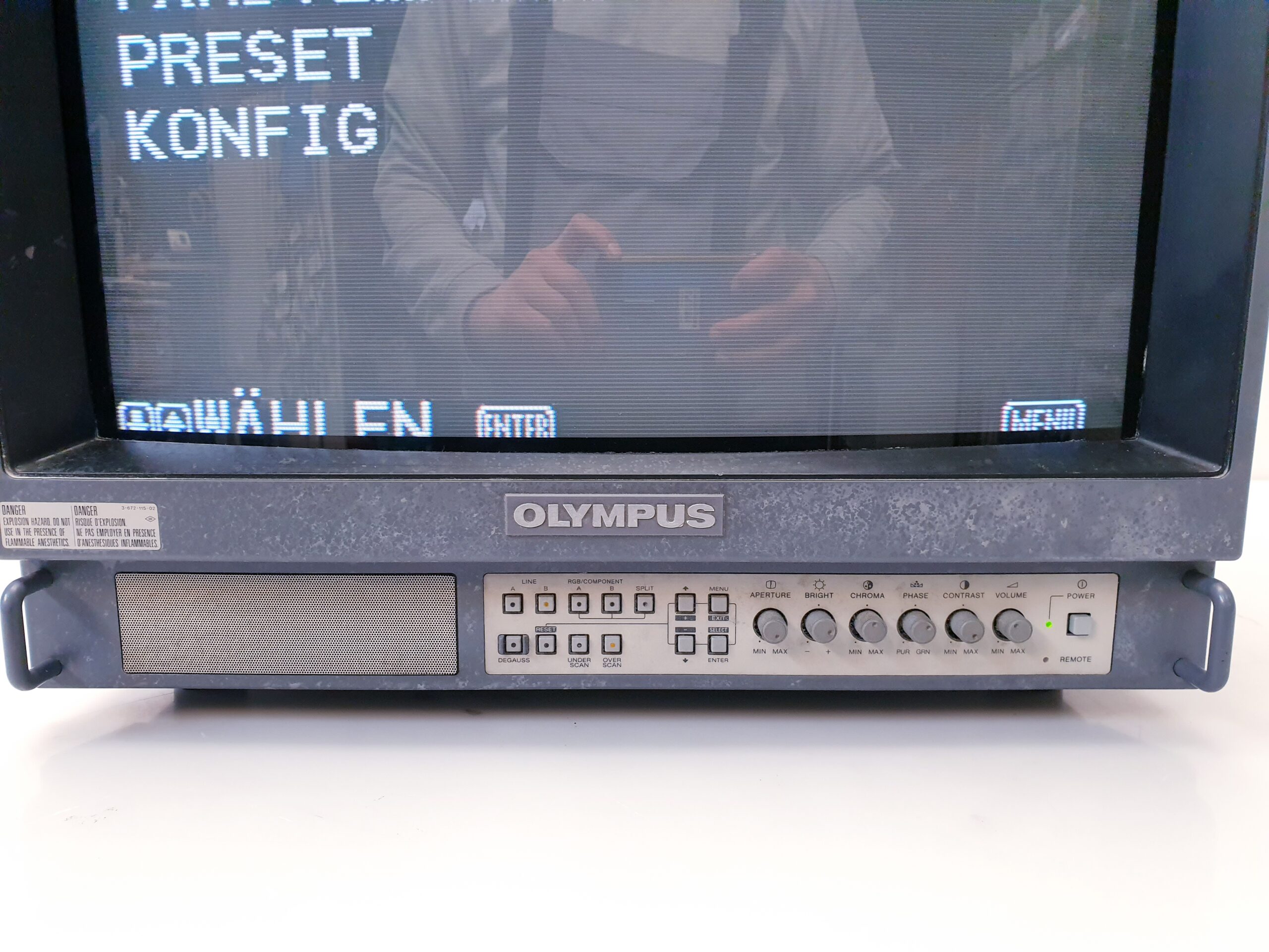 Olympus OEV203 OEV 203 20″ Endoscopy Monitor thumbnail 5