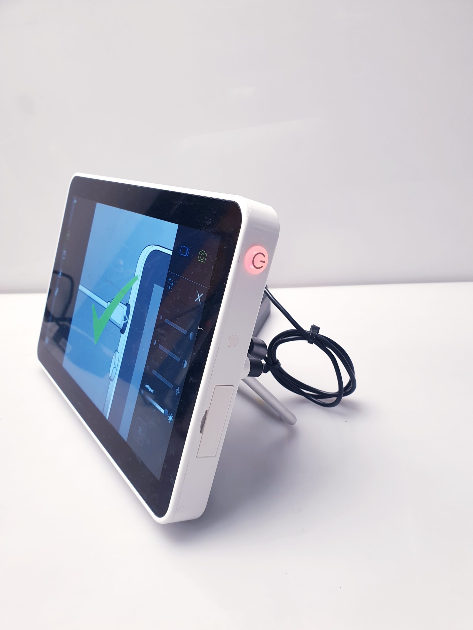 AMBU aView 2 Advance Endoscopy Display Monitor thumbnail 7