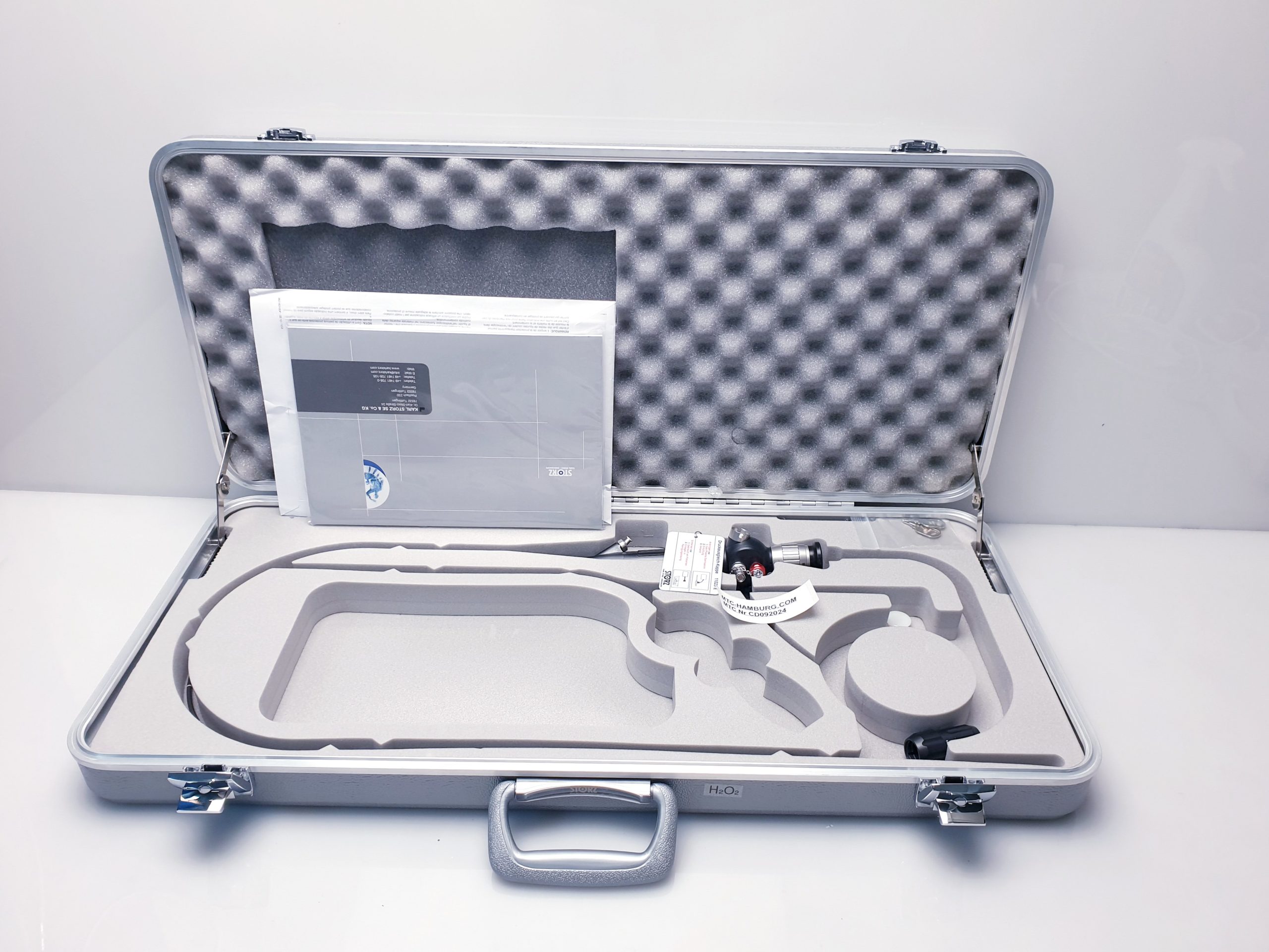 Karl Storz 11302BD2 Intubations-Fiberskop – Entmantelt — image 1 of 10