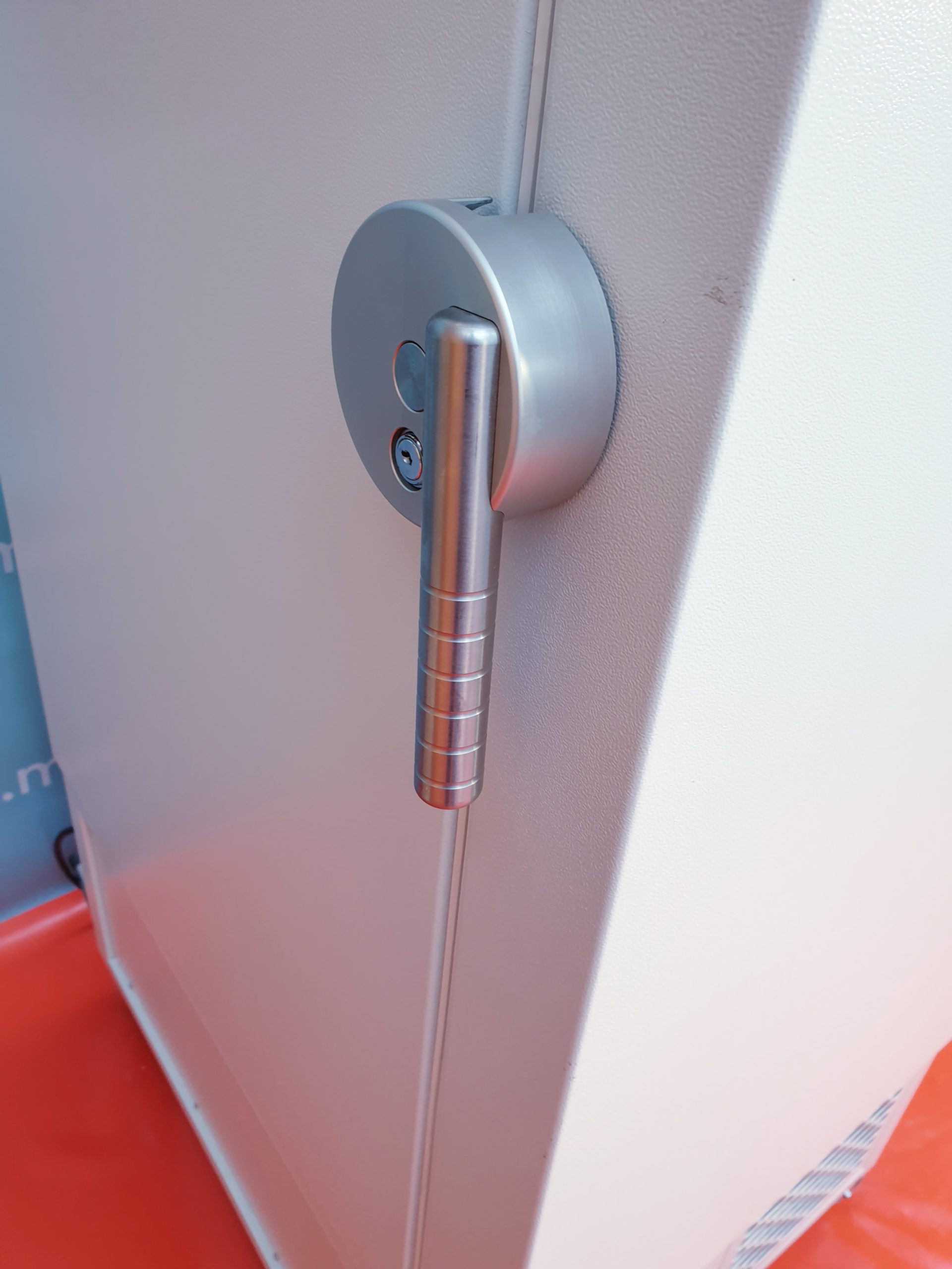 SNIJDERS EVOSAFE SER-ES VF-360-86 Low temperature freezers from -45°C to -86°C thumbnail 3