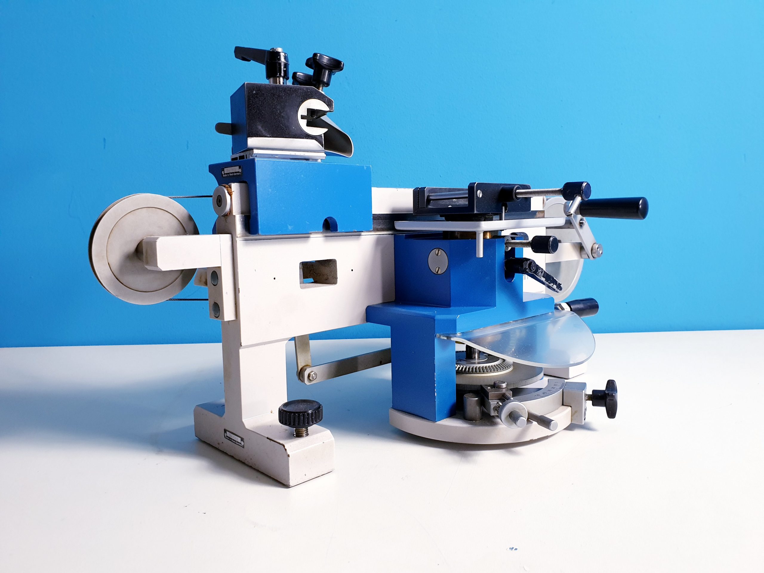 Leica Hn40// Hn 40 Reichert Jung Mikrotom Schlittenmikrotom — image 1 of 4