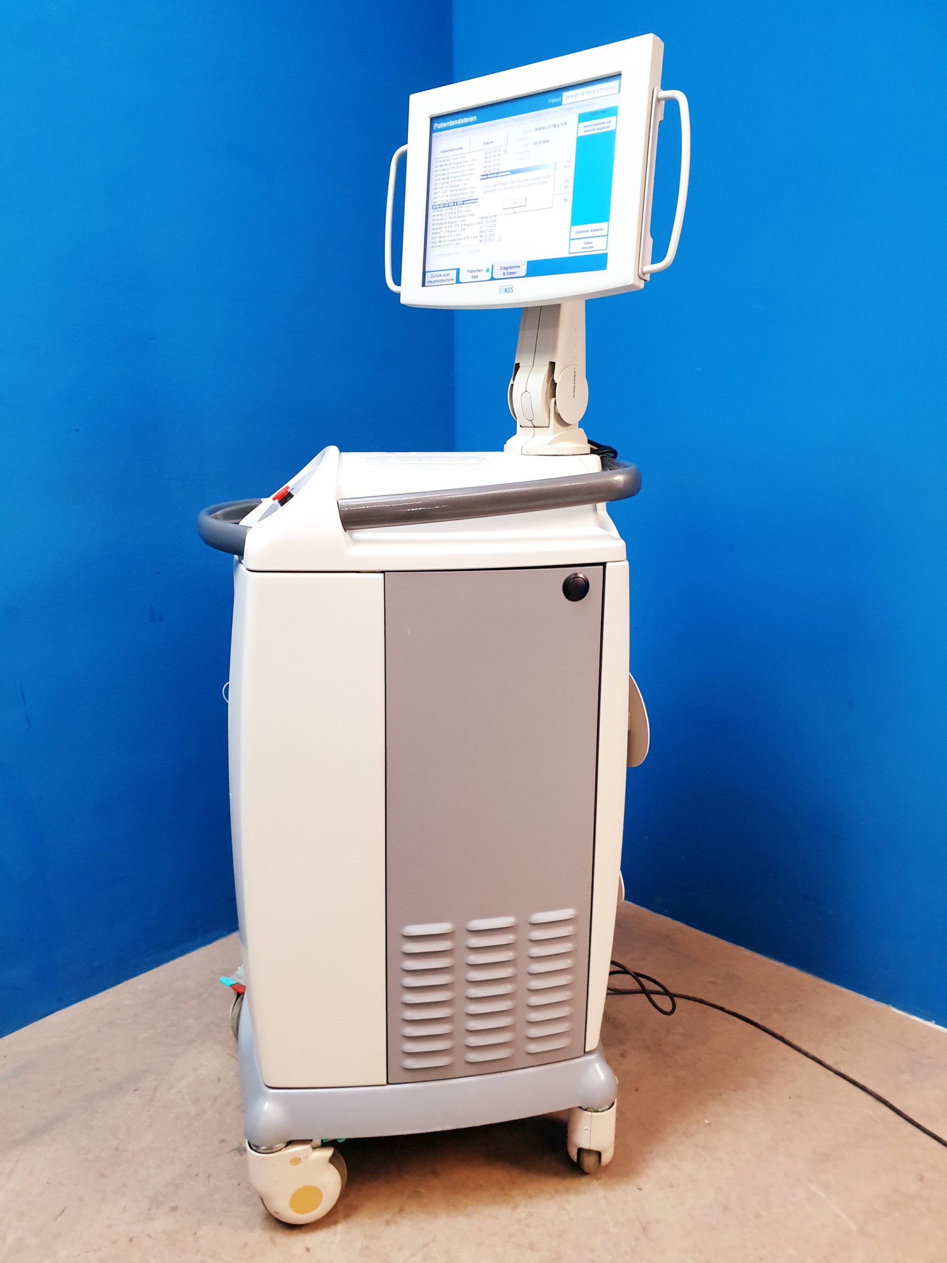 Medtronic CryoCath Cryosurgical Unit CryoConsole – defekt thumbnail 5