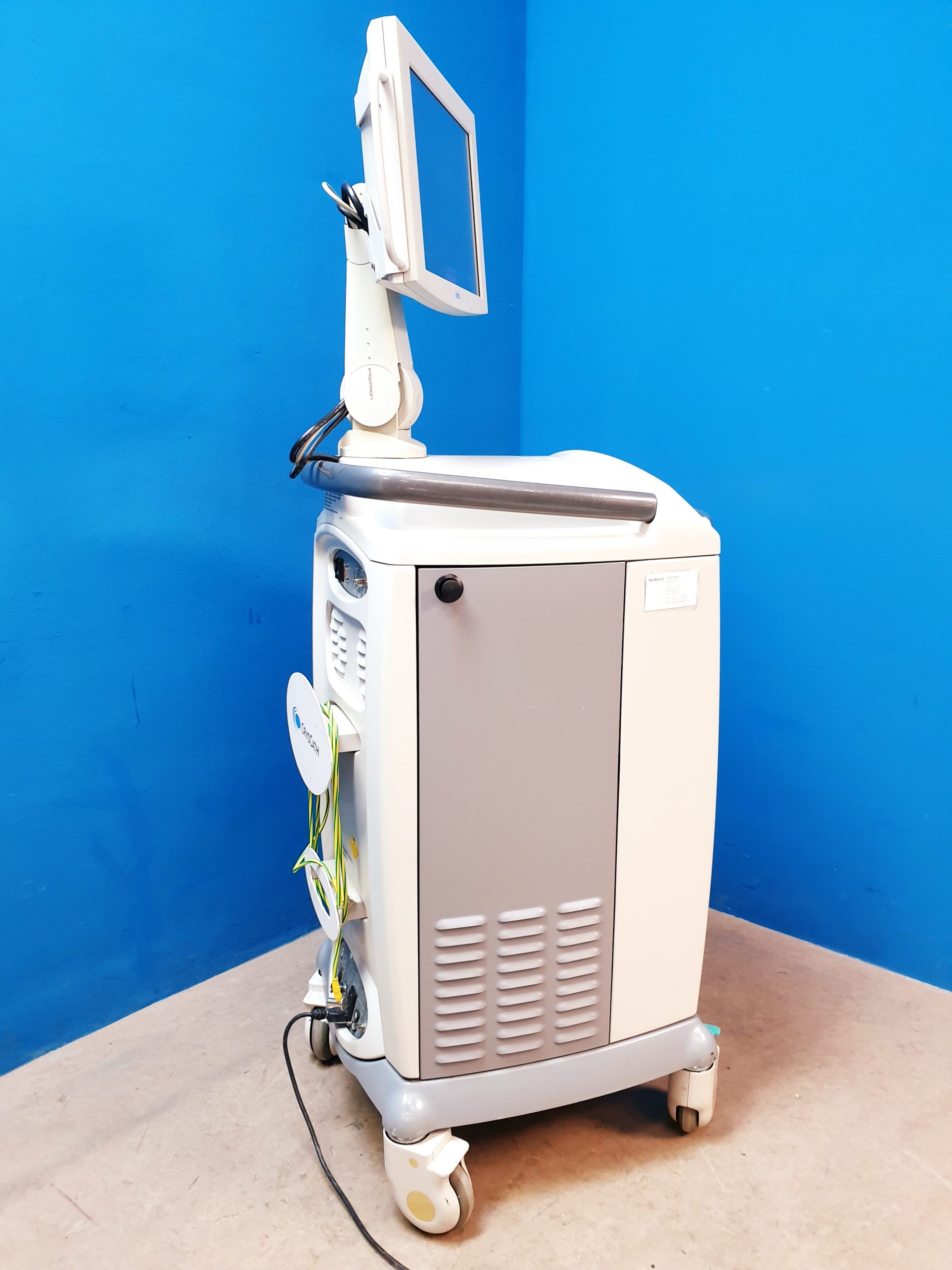 Medtronic CryoCath Cryosurgical Unit CryoConsole – defekt thumbnail 8