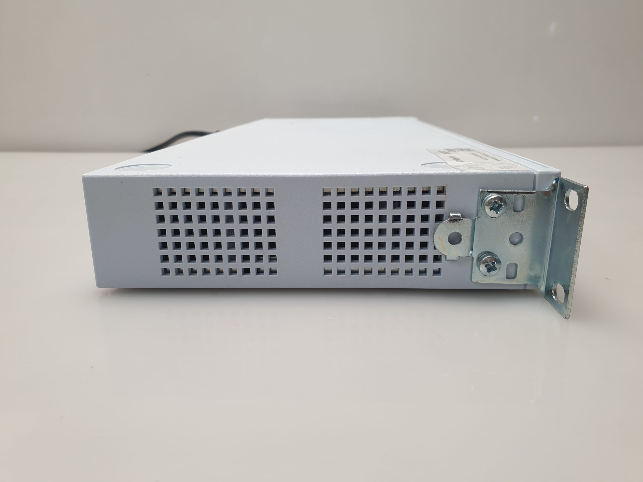 3Com SuperStack 3 3C16441A 24-Port Netzwerk-Switch 10100 Netzwerk thumbnail 2