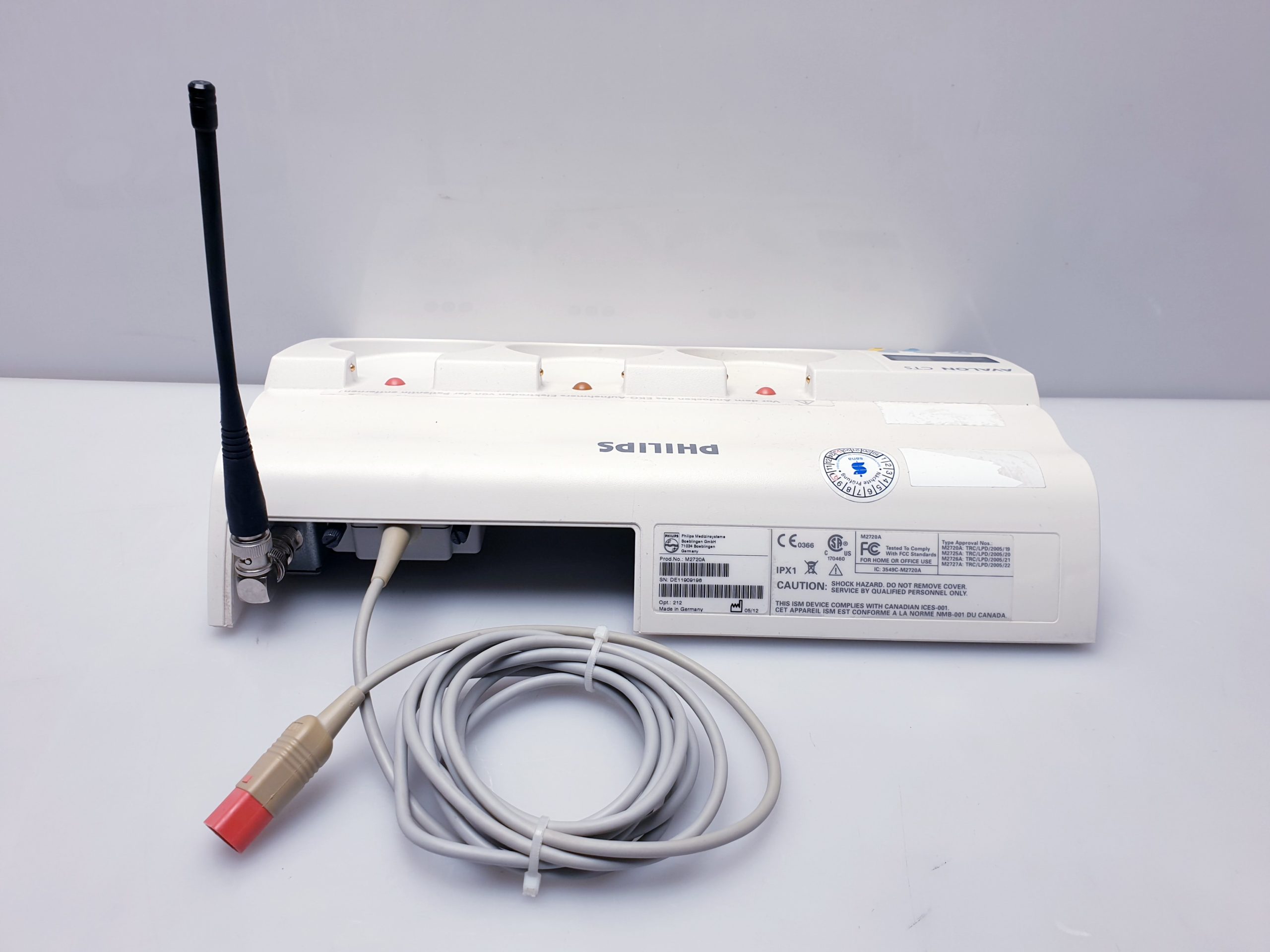 Philips M2720A Avalon CTS Fetal Monitor Base Station + 2725A + 2727A + 2726A thumbnail 6