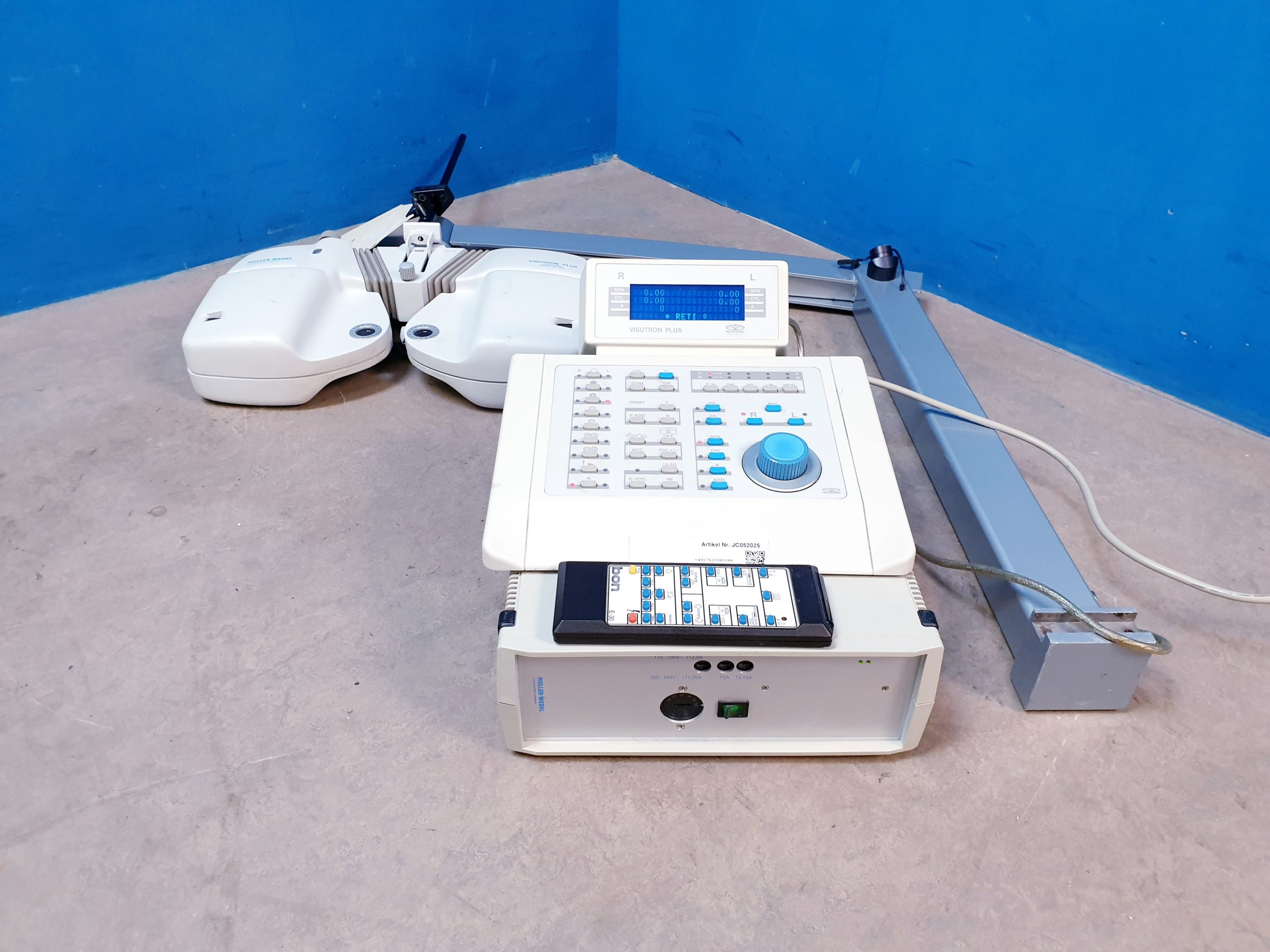 Möller Wedel Visutron Plus Automatischer Phoropter — image 1 of 22