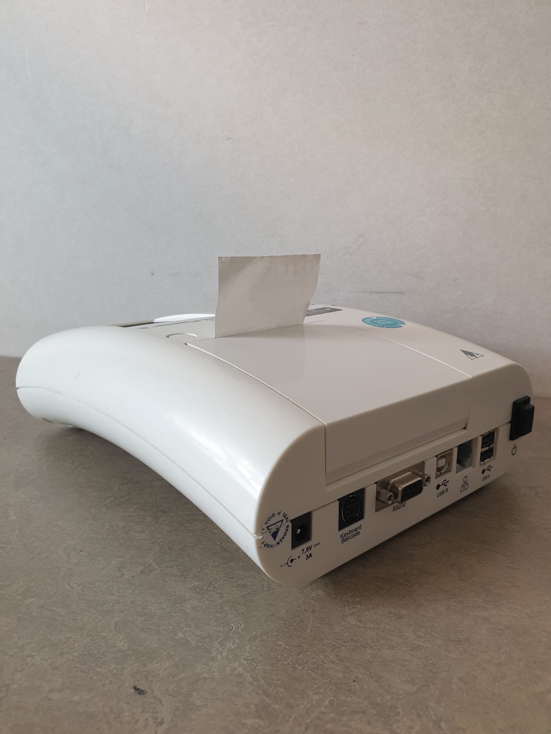 ELEKTRONIKA DOCUREADER 2-PRO Urin Analyser thumbnail 2