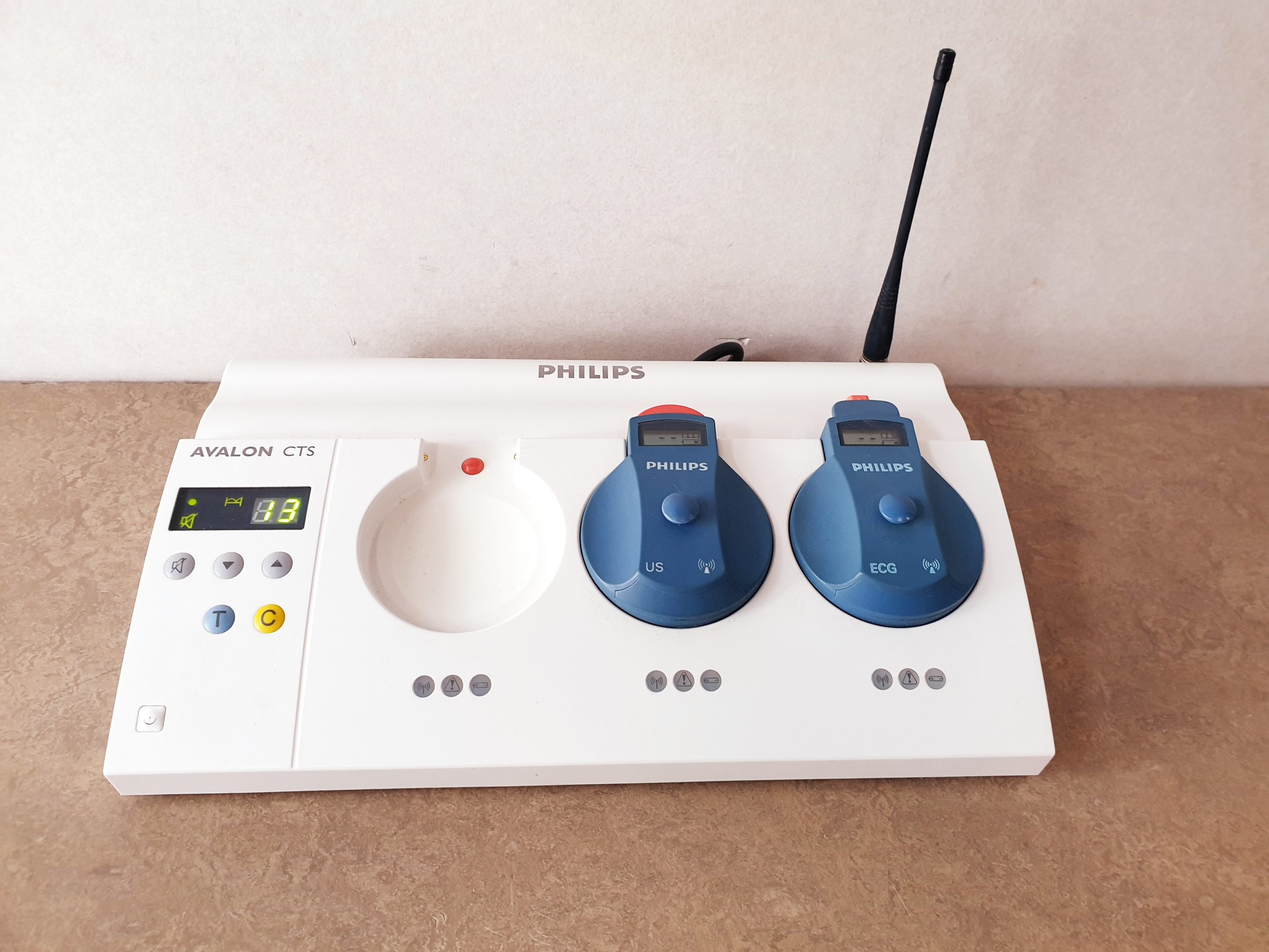 Philips Avalon CTS mit TOCO und EKG — image 1 of 9