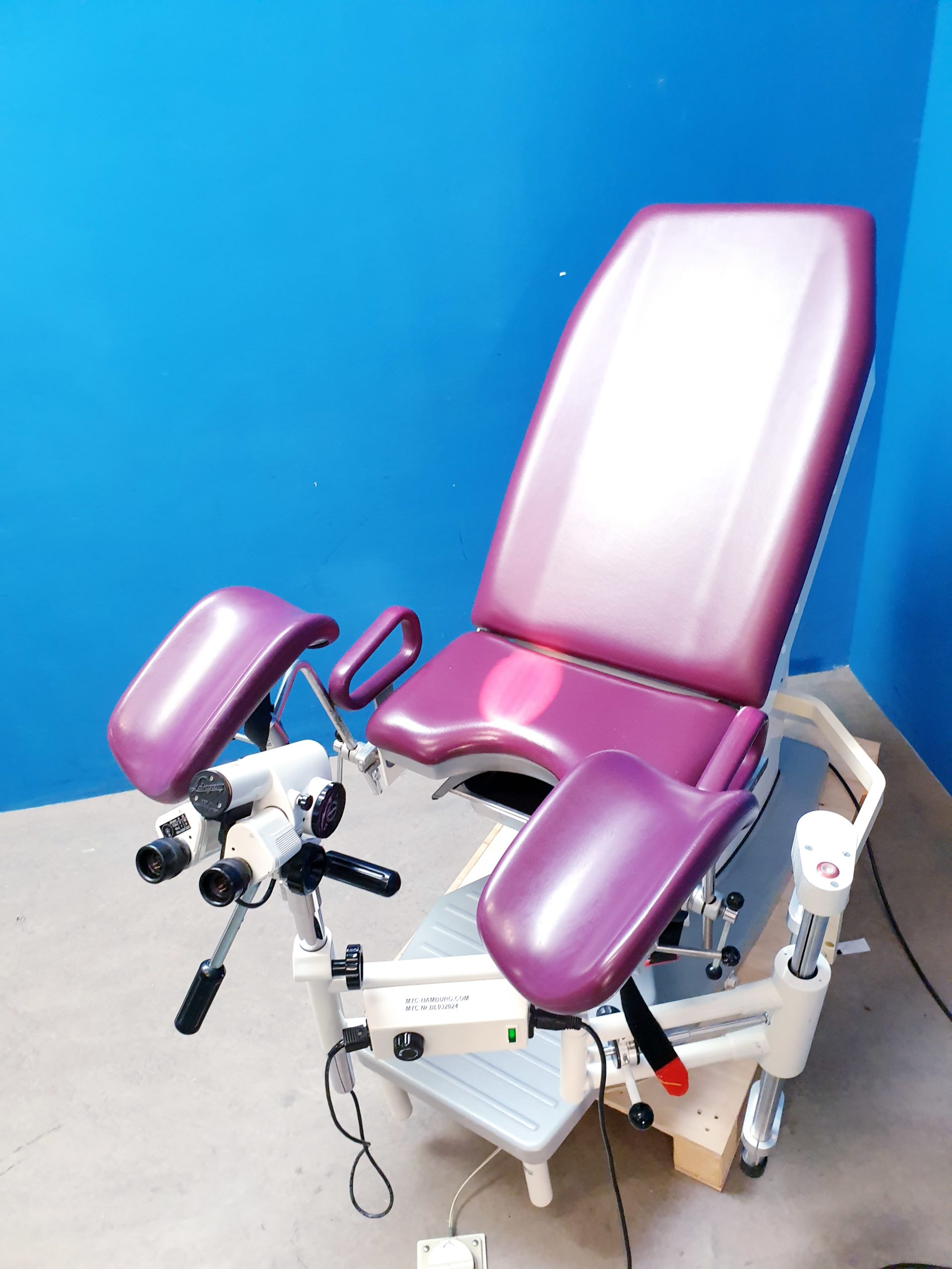 Schmitz Medi-Matic 115 502 Gynäkologischer Stuhl Gynstuhl +1D3 Leisegang Kolposkop — image 1 of 19