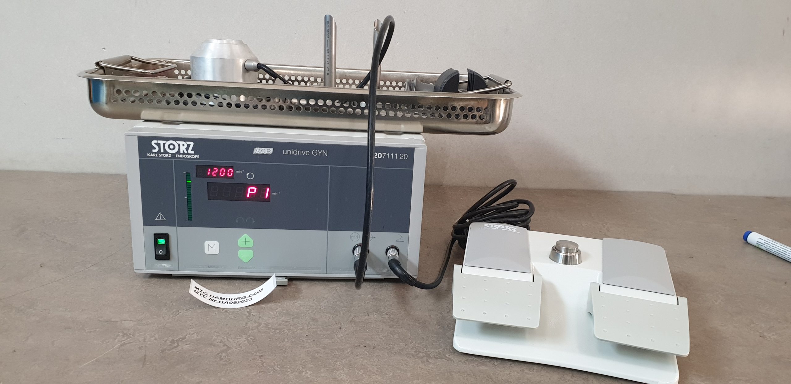 Karl Storz unidrive GYN SCB 20711120 // 207111 20 mit Zubehör — image 1 of 9