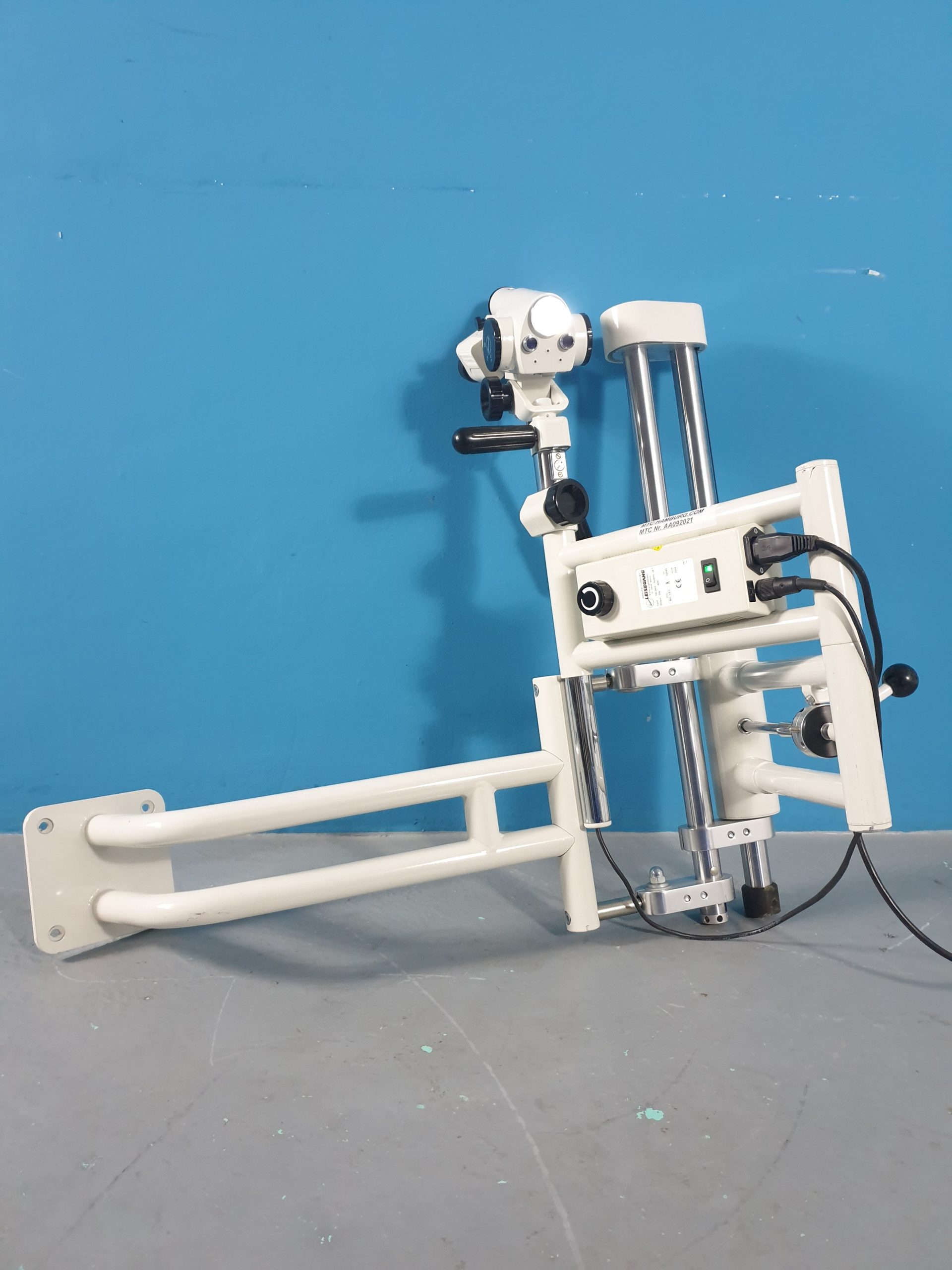 Leisegang BG/LED // BG / LED // 1D-121100 Colposcope // Kolposkop — image 1 of 9