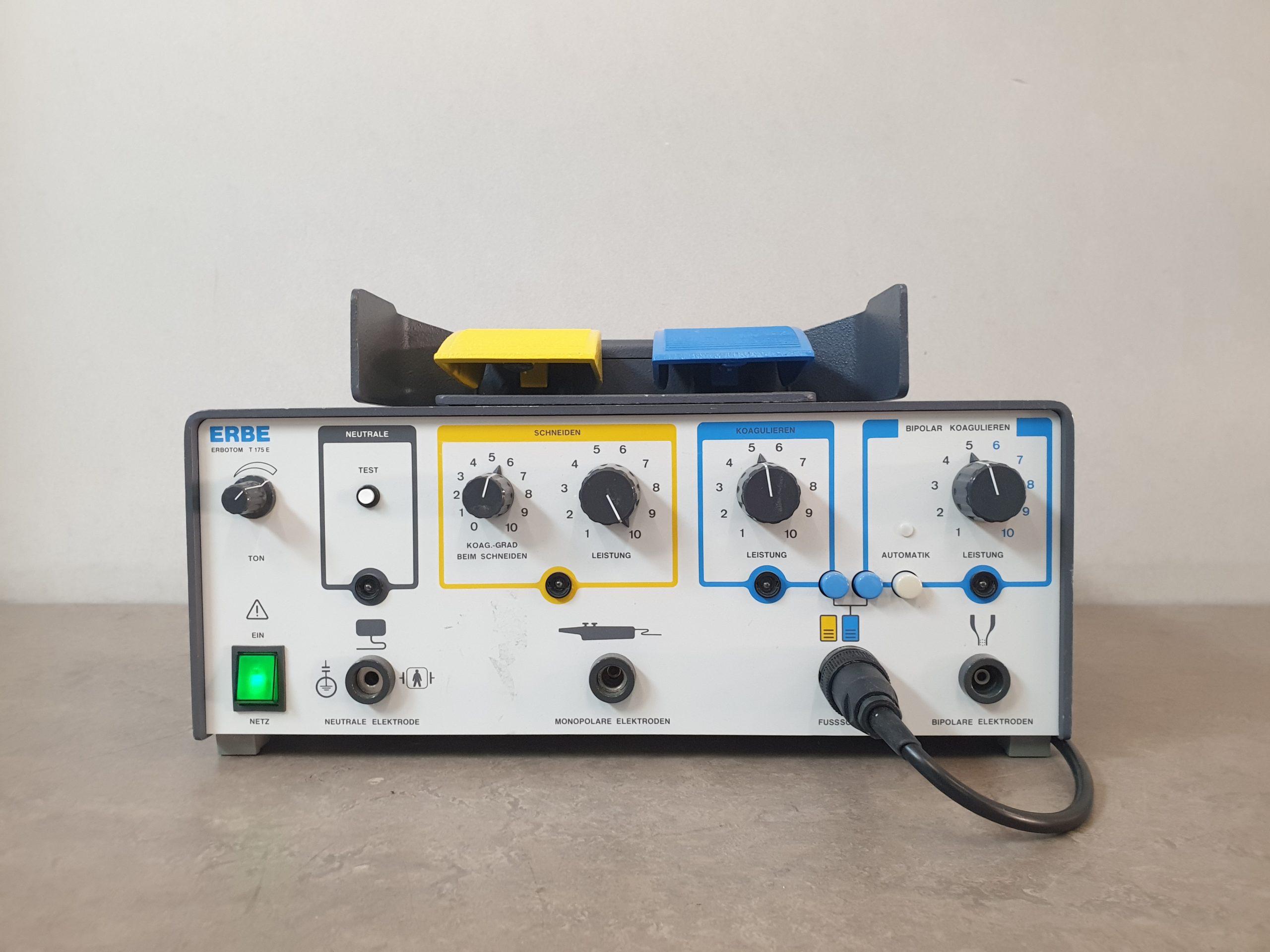 Erbe Erbotom T 175 / T175 HF-Chirurgiegerät — image 1 of 6