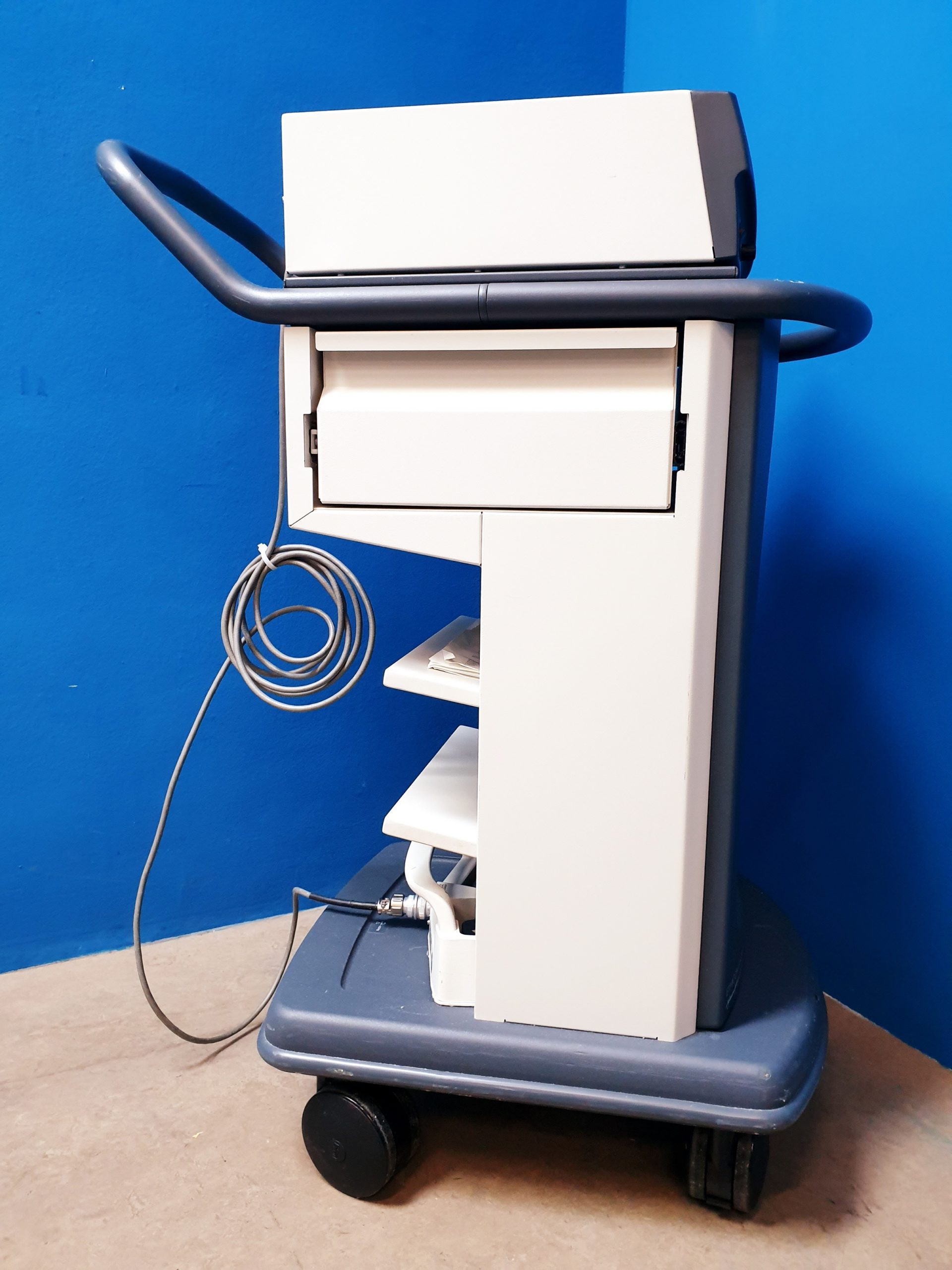 ETHICON Endo-Surgery Harmonic Generator 300 mit Gerätewagen thumbnail 3