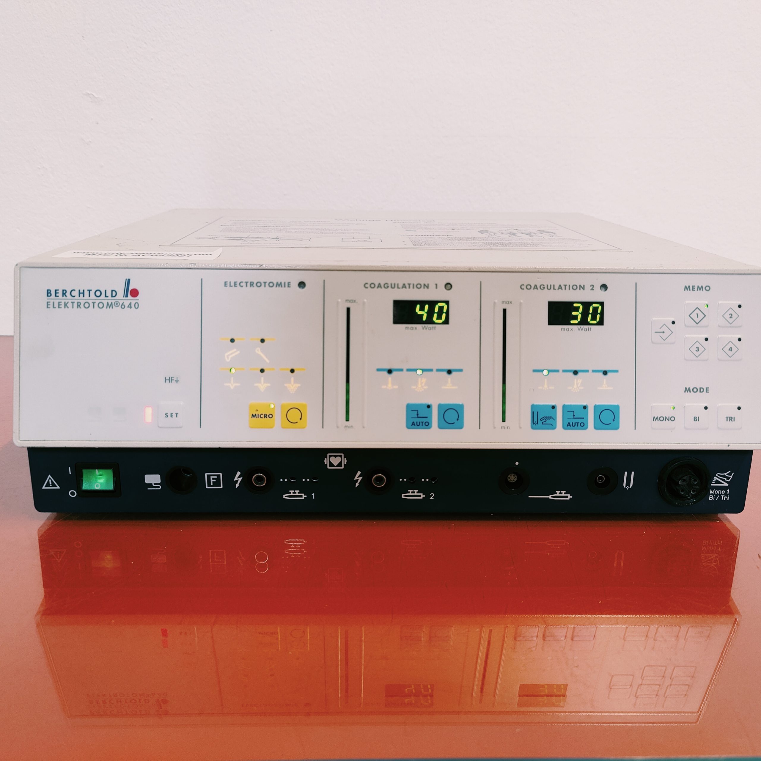 Berchtold Elektrotom 640 HF-Gerät / HF-Chirugiegerät — image 1 of 7