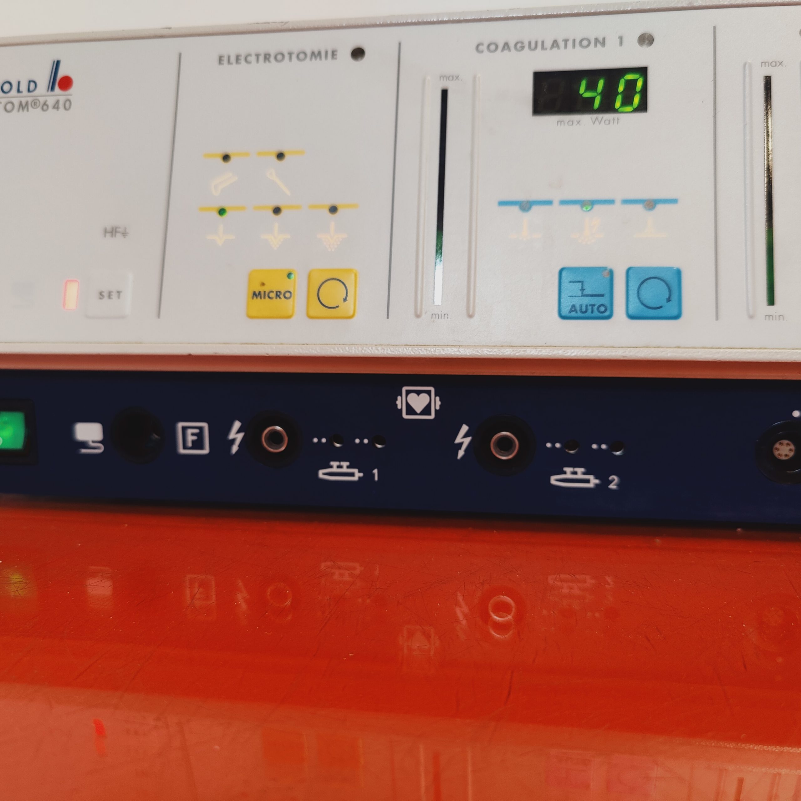 Berchtold Elektrotom 640 HF-Gerät / HF-Chirugiegerät thumbnail 4