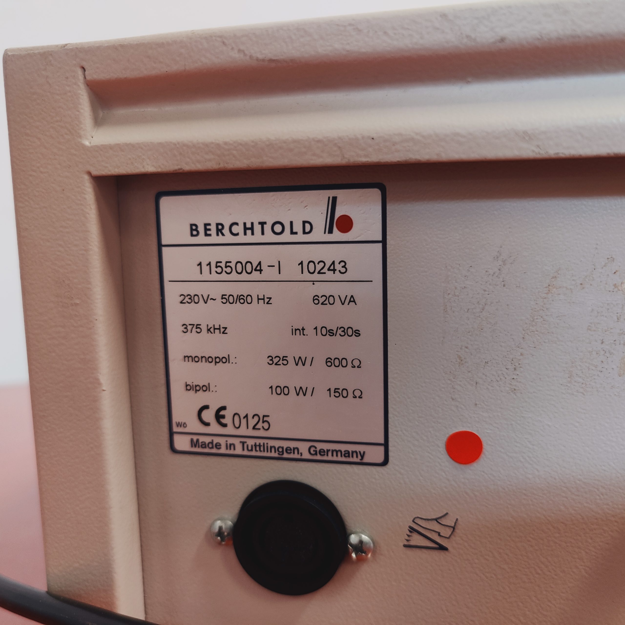 Berchtold Elektrotom 640 HF-Gerät / HF-Chirugiegerät thumbnail 6