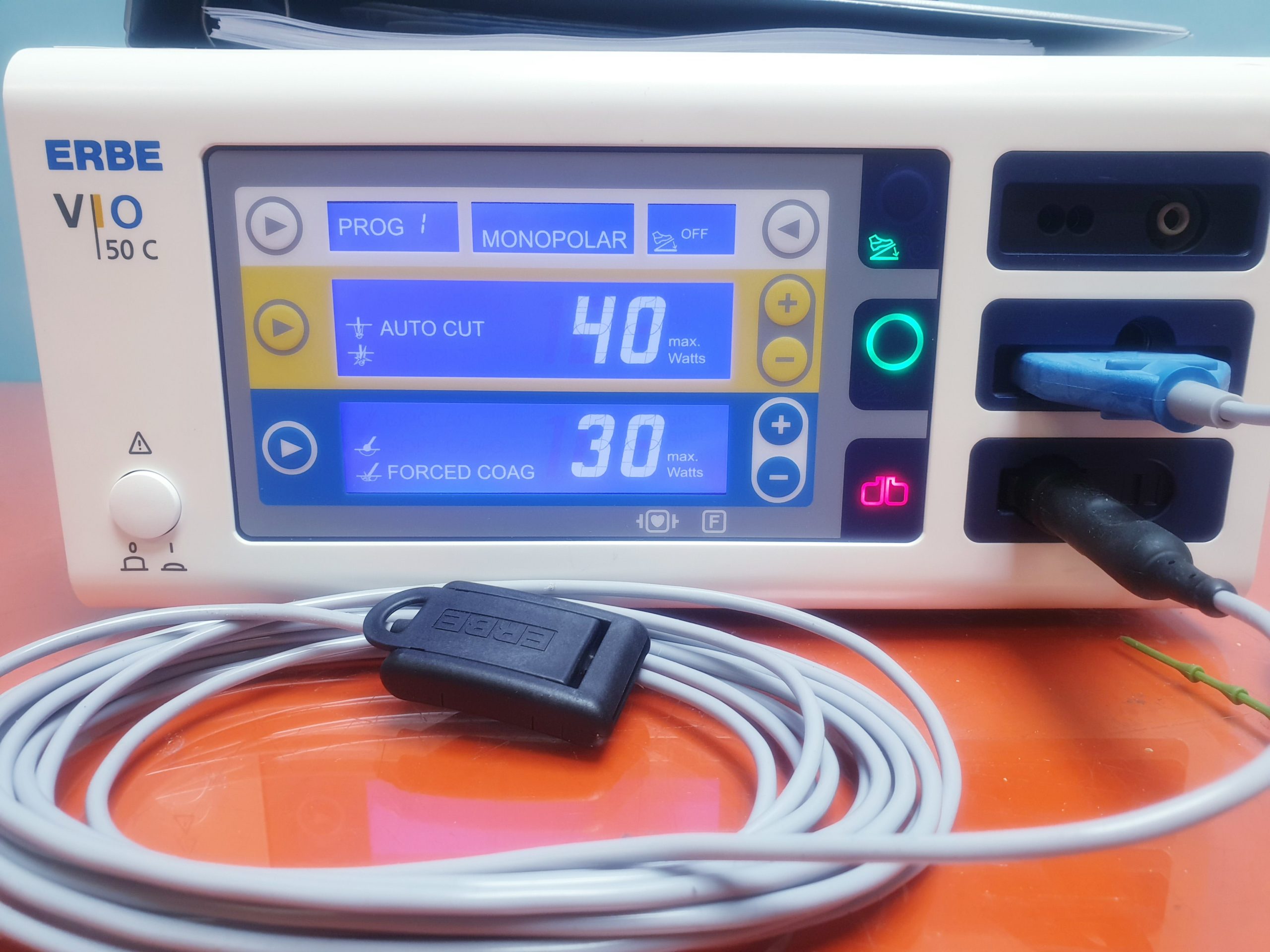 Erbe VIO 50 C // VIO 50C HF Gerät Hochfrequenz Chirurgiegerät thumbnail 2