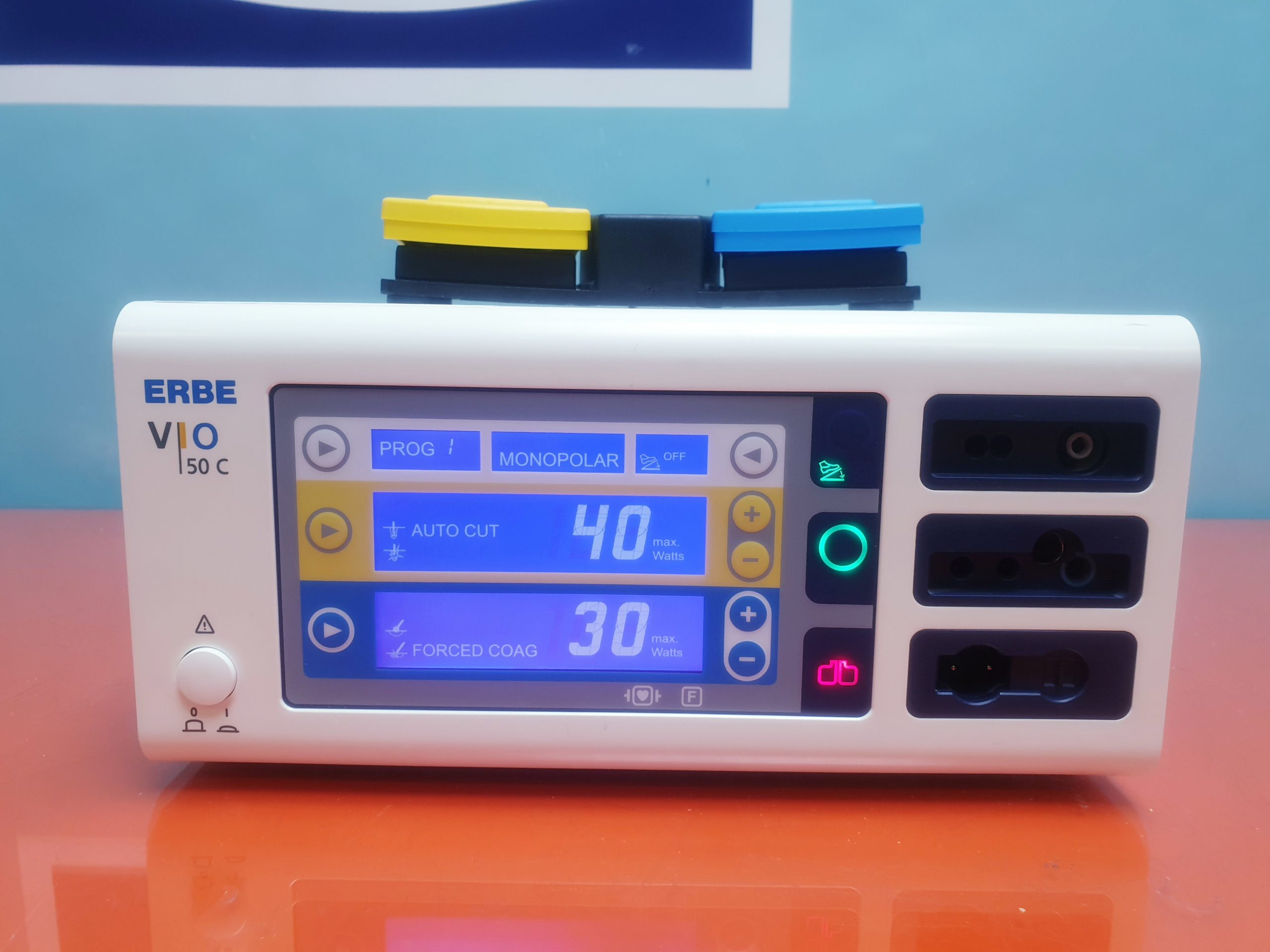 Erbe VIO 50 C // VIO 50C HF Gerät Hochfrequenz Chirurgiegerät thumbnail 3