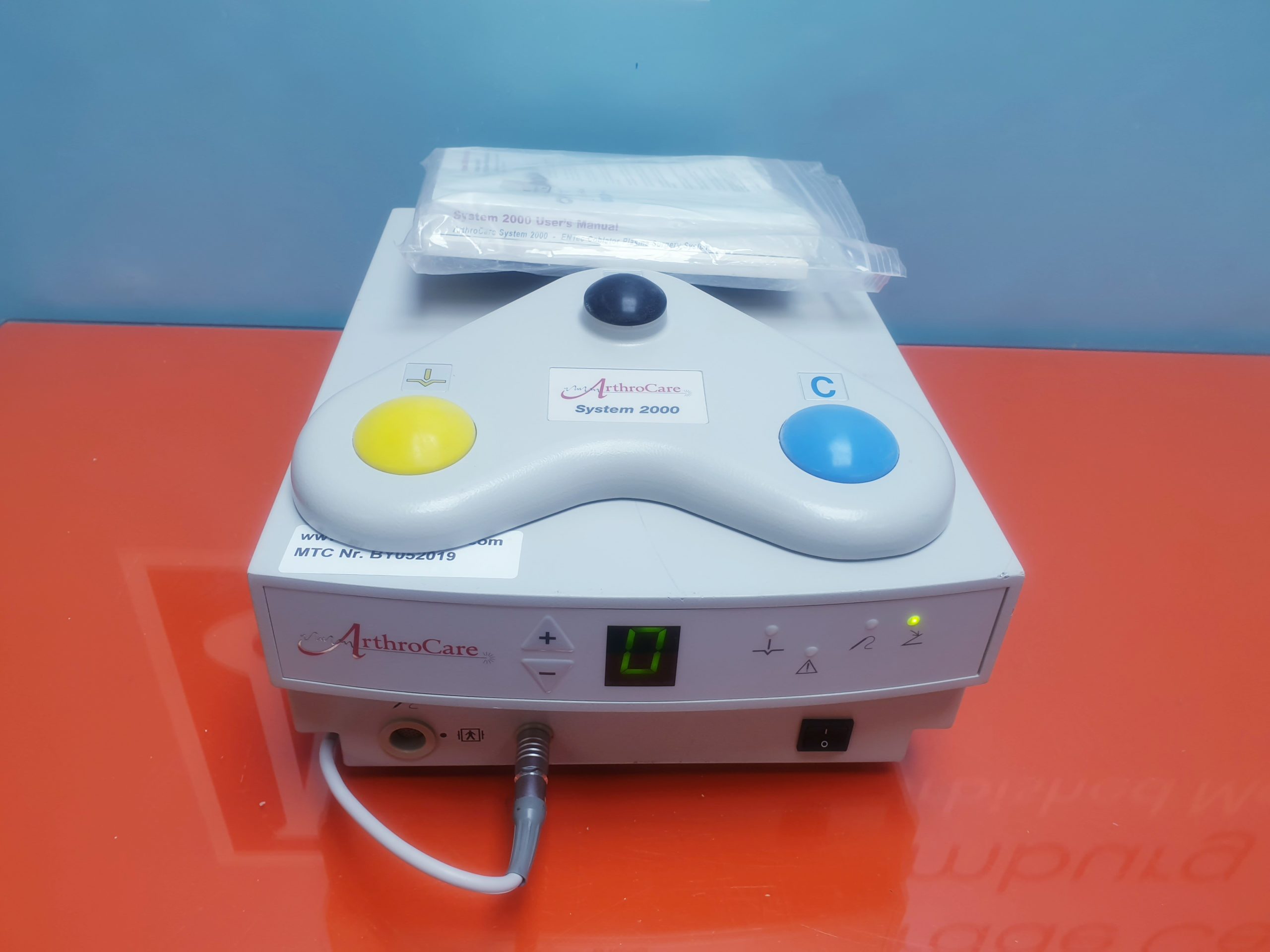 Arthro Care System 2000, RF Controller, Fußschalter , Footswitch — image 1 of 6