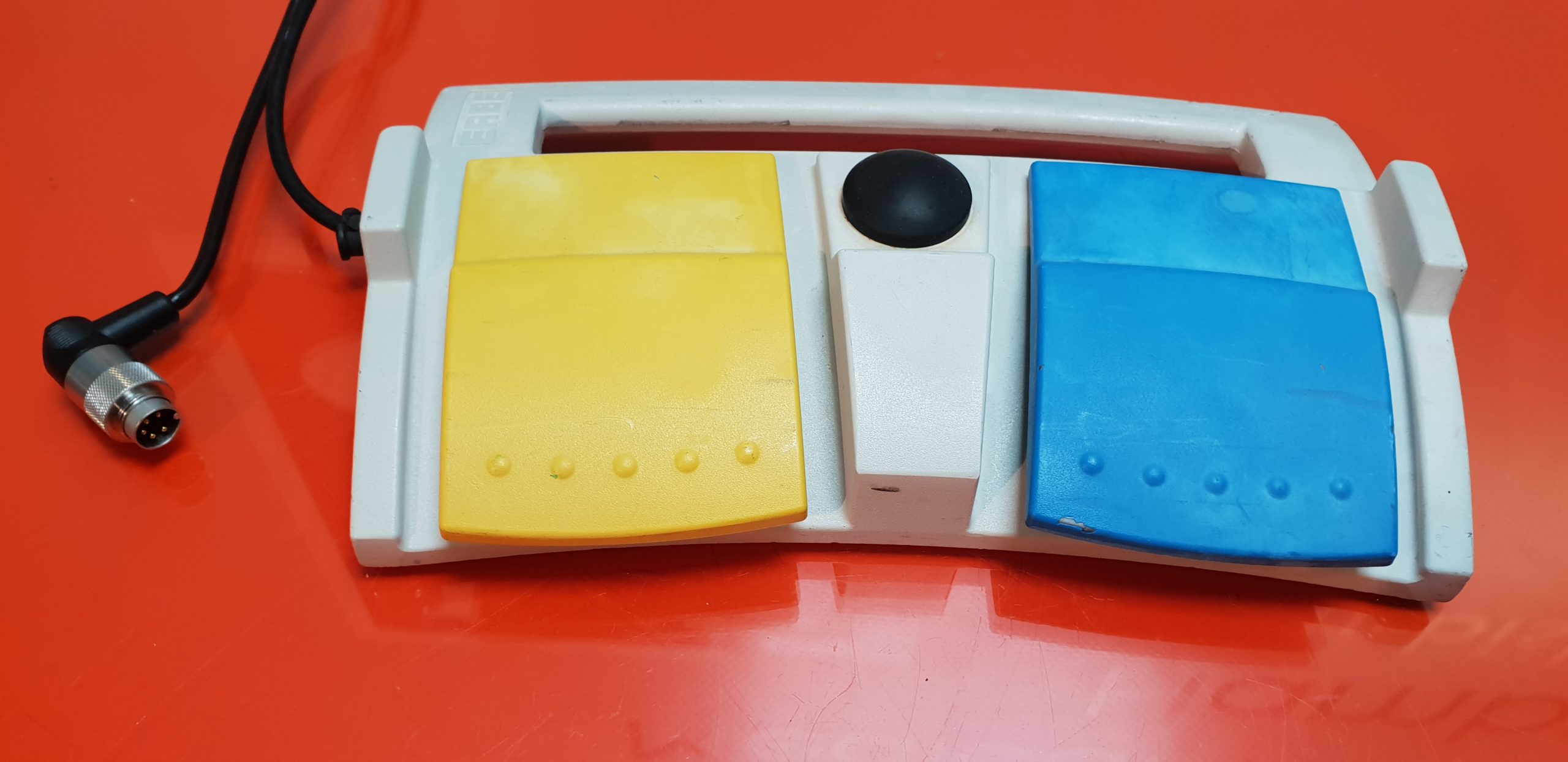 Erbe 20189-101 Fußschalter Fußpedal für HF-Gerät — image 1 of 8