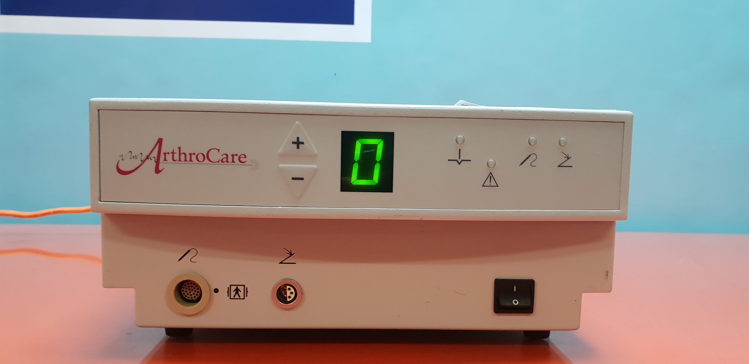ArthroCare System 2000 Arthroscopic Electrosurgery System // HF SURGICAL EQUIPMENT — image 1 of 5