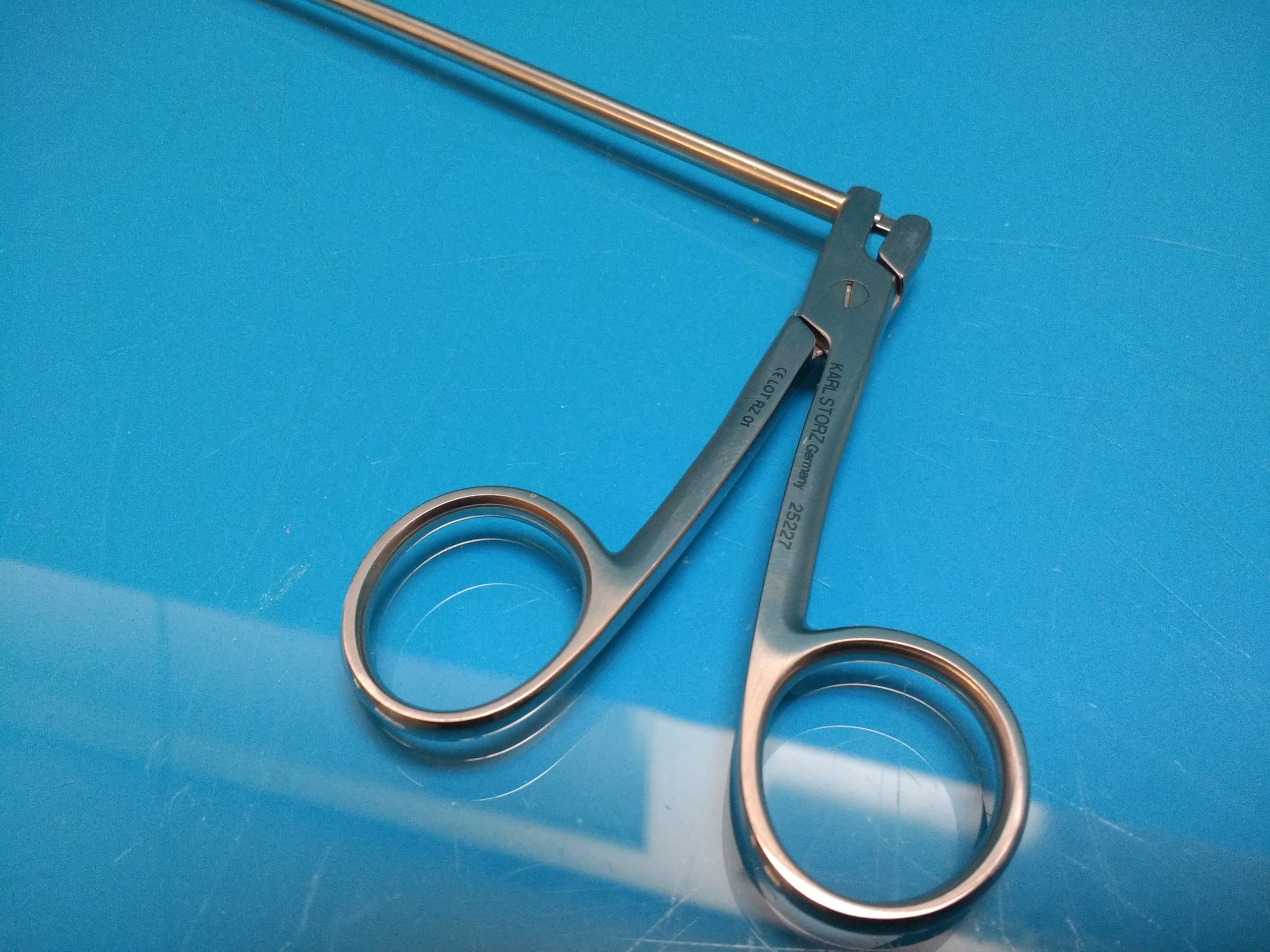 Storz 25227 Zange für Biopsie Biopsy Endoskope Endoskopie Rektoskopie — image 1 of 3