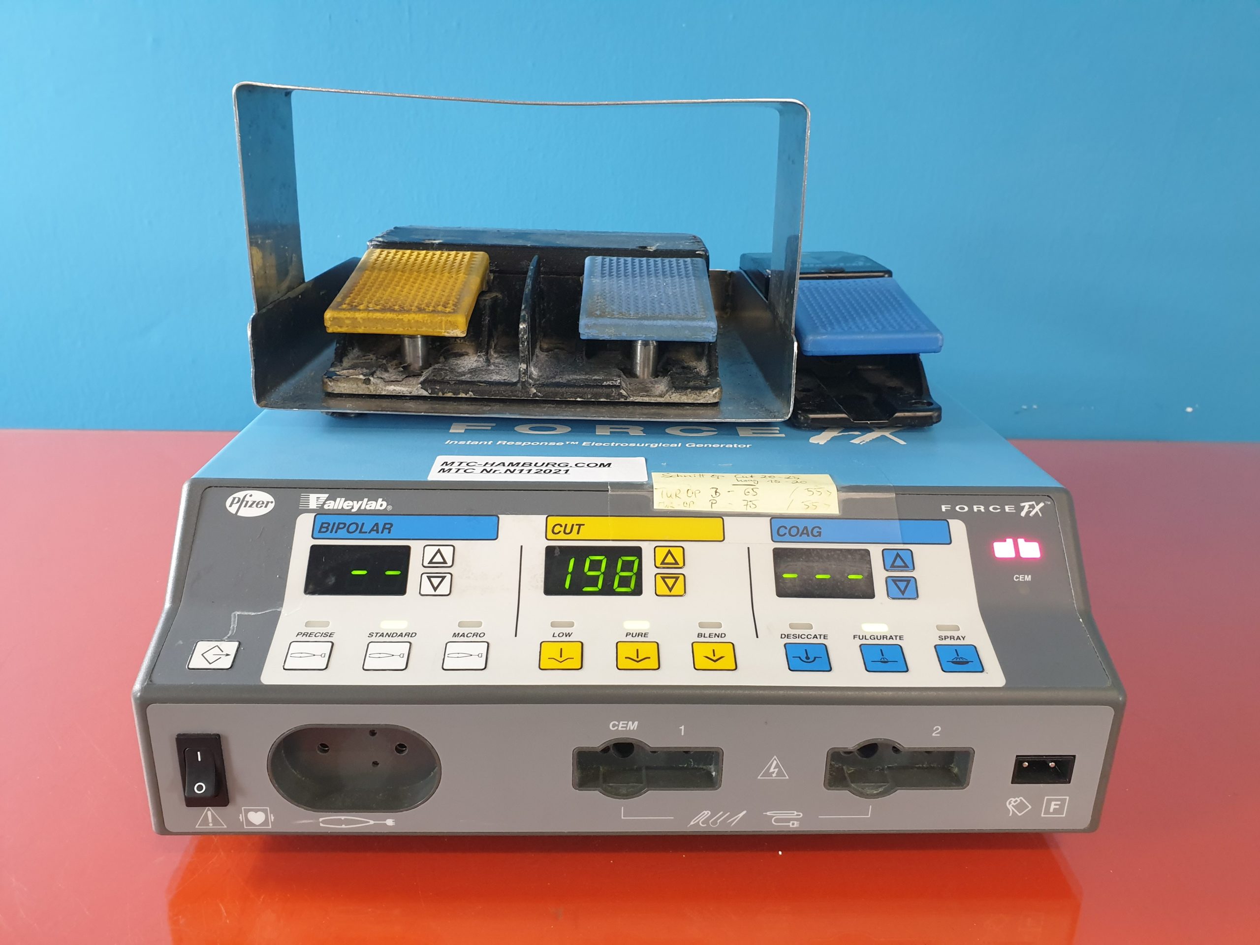 Valleylab Force Fx // FX-8 Electrosurgical Generator — image 1 of 5