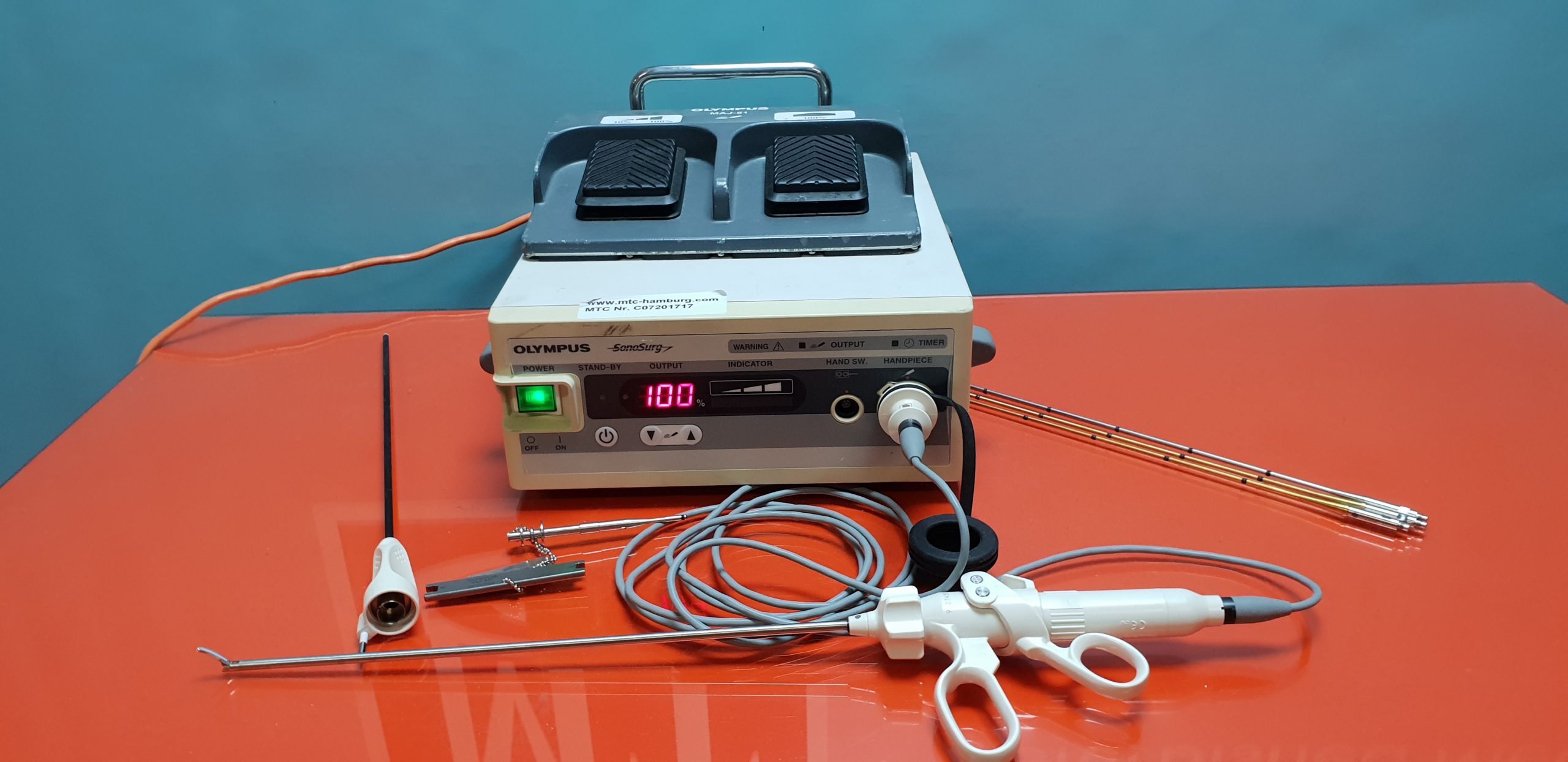 Olympus SonoSurg G2 Electrosurgical Unit with Foot Pedal MAJ-51 — image 1 of 9