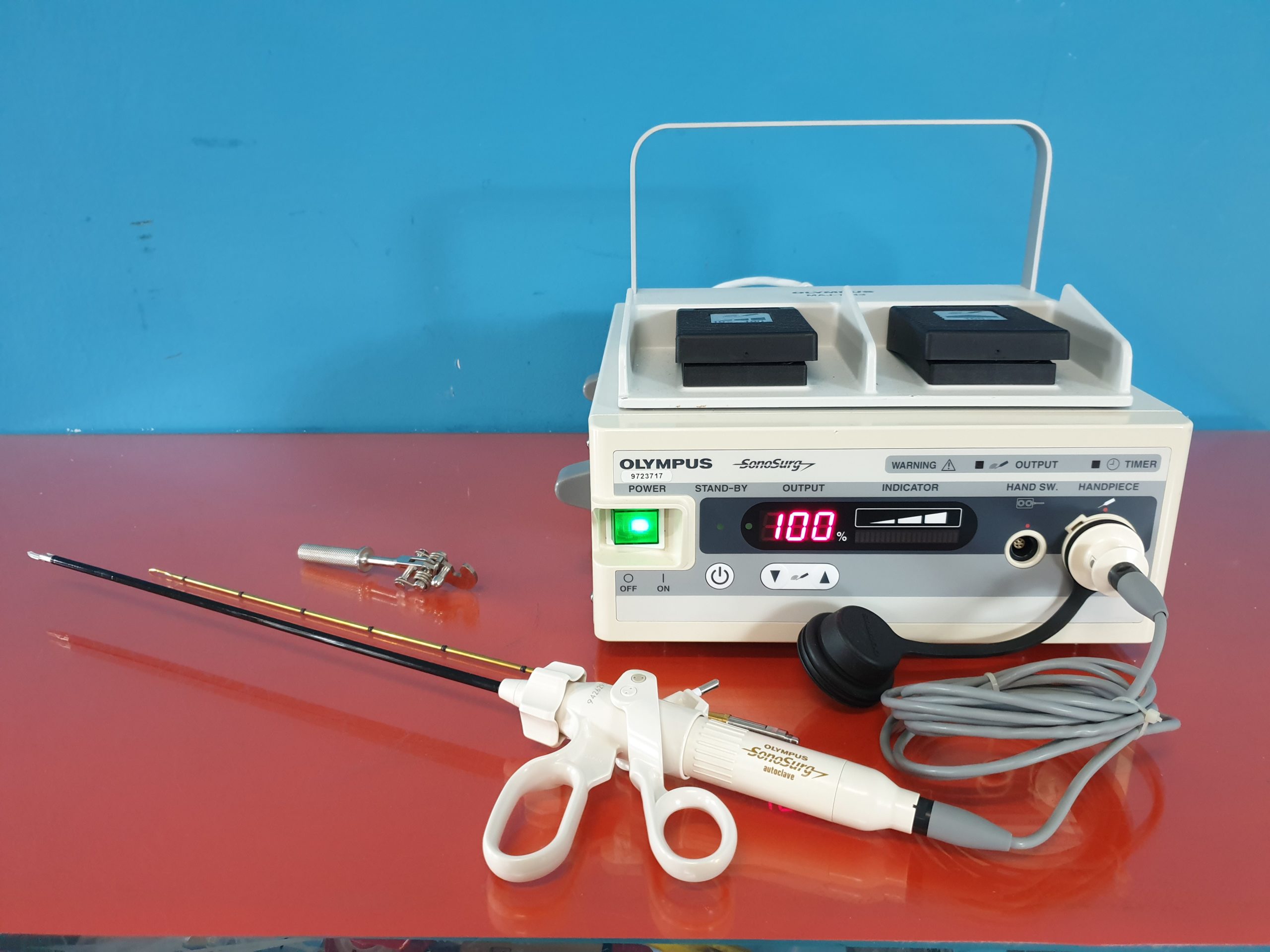 Olympus SonoSurg G2 Electrosurgical Unit with Foot Pedal MAJ1243; T3060, T3105, T3105, MAJ -1117, T3925; T3925 …. thumbnail 2