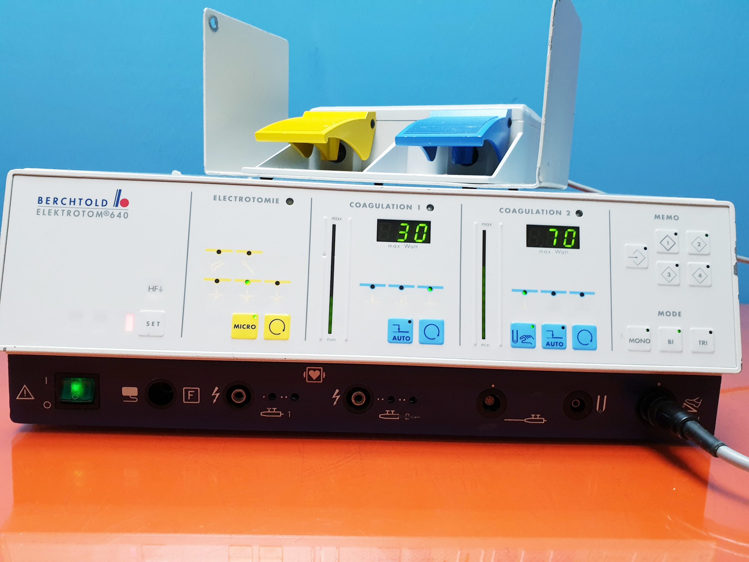 Berchtold Elektrotom 640 HF-Gerät // HF-Chirugiegerät thumbnail 2
