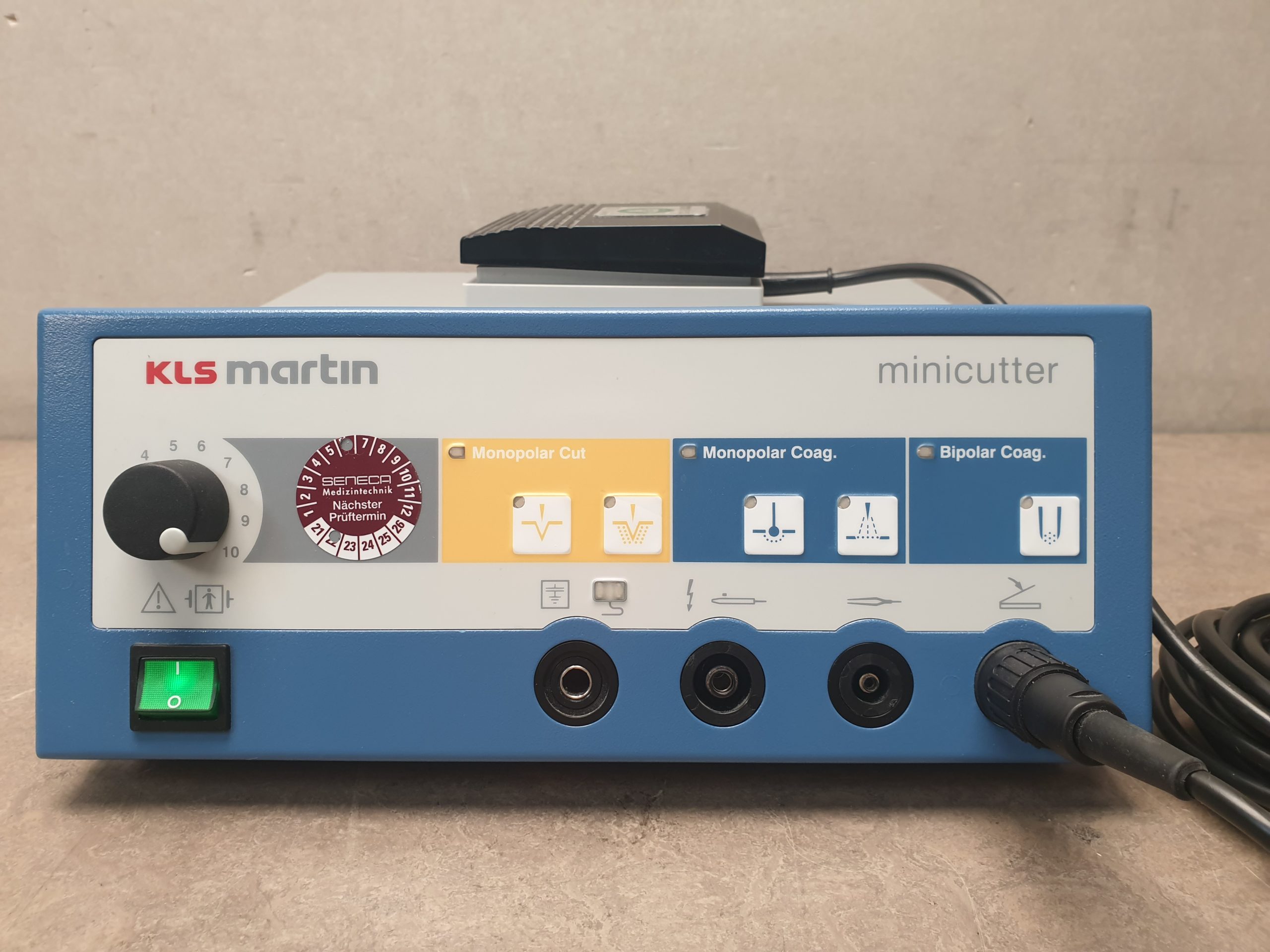 KLS Martin MMC80 minicutter mono- und Bipolar HF -Gerät – mit Fusschalter thumbnail 3