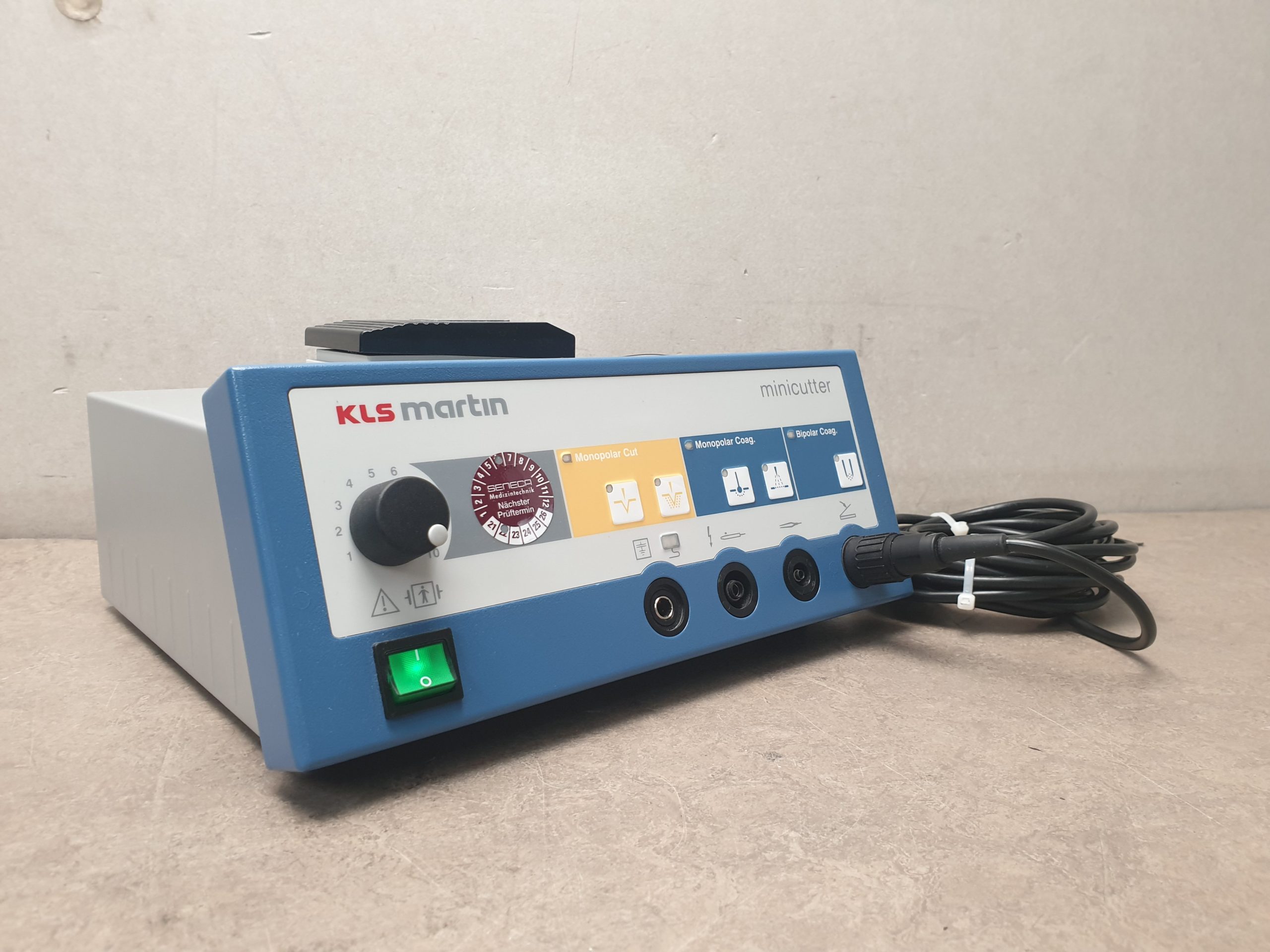 KLS Martin MMC80 minicutter mono- und Bipolar HF -Gerät – mit Fusschalter thumbnail 4
