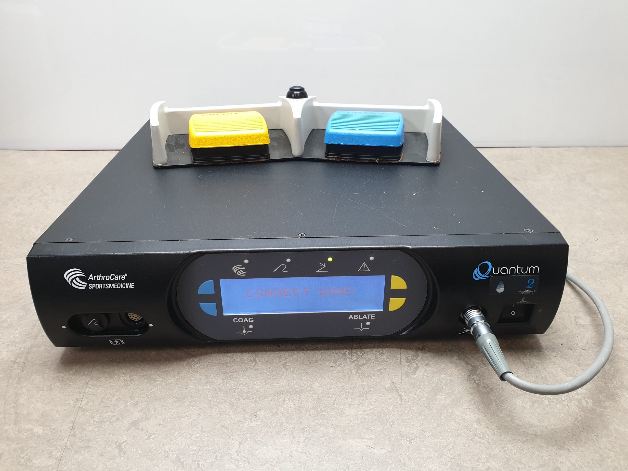 ArthoCare RF12000 Quantum 2 + Fußschalter — image 1 of 11