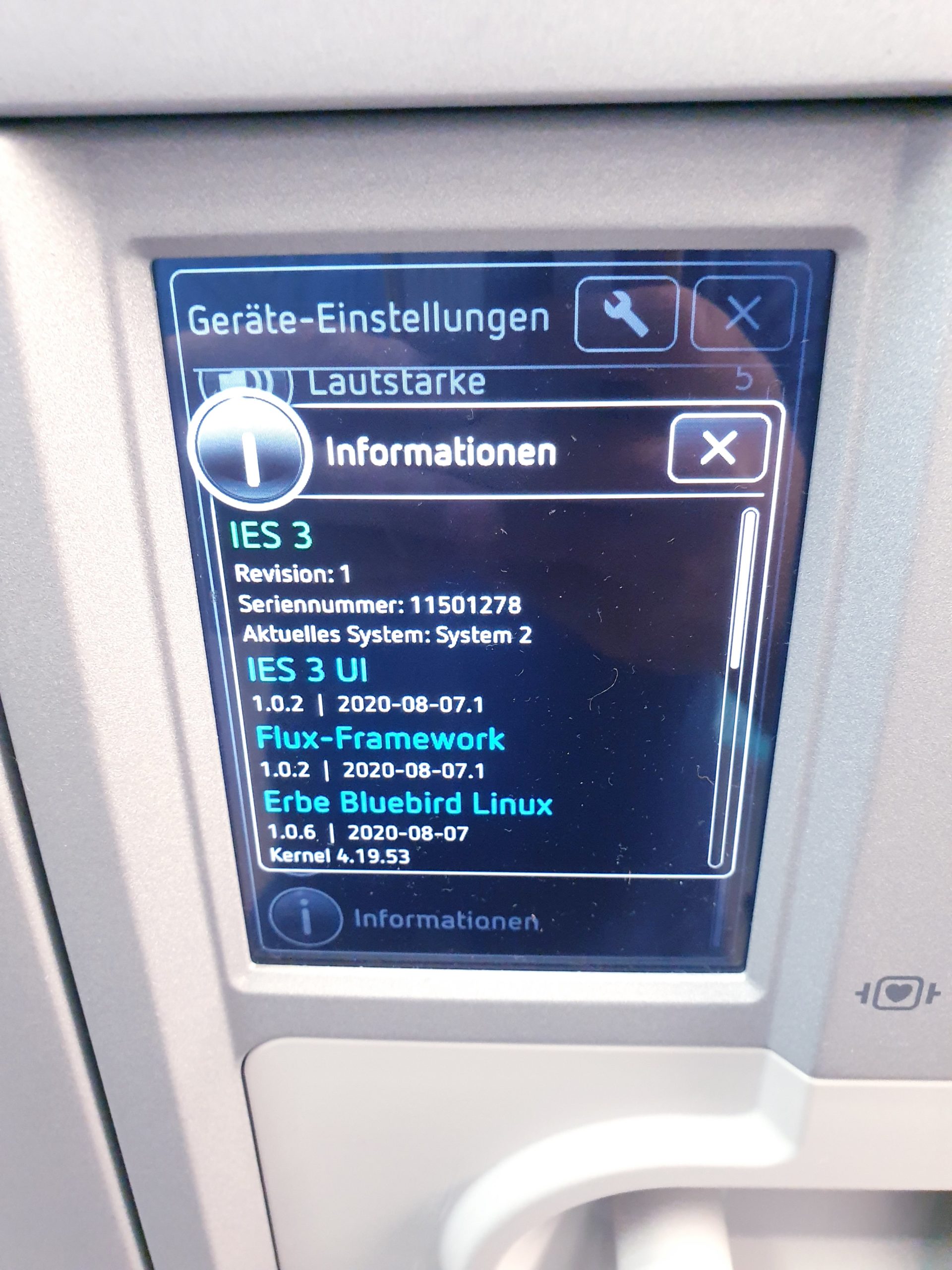 Erbe VIO 300D // VIO 300D HF-Gerät Hochfrequenz-Chirurgiegerät thumbnail 7