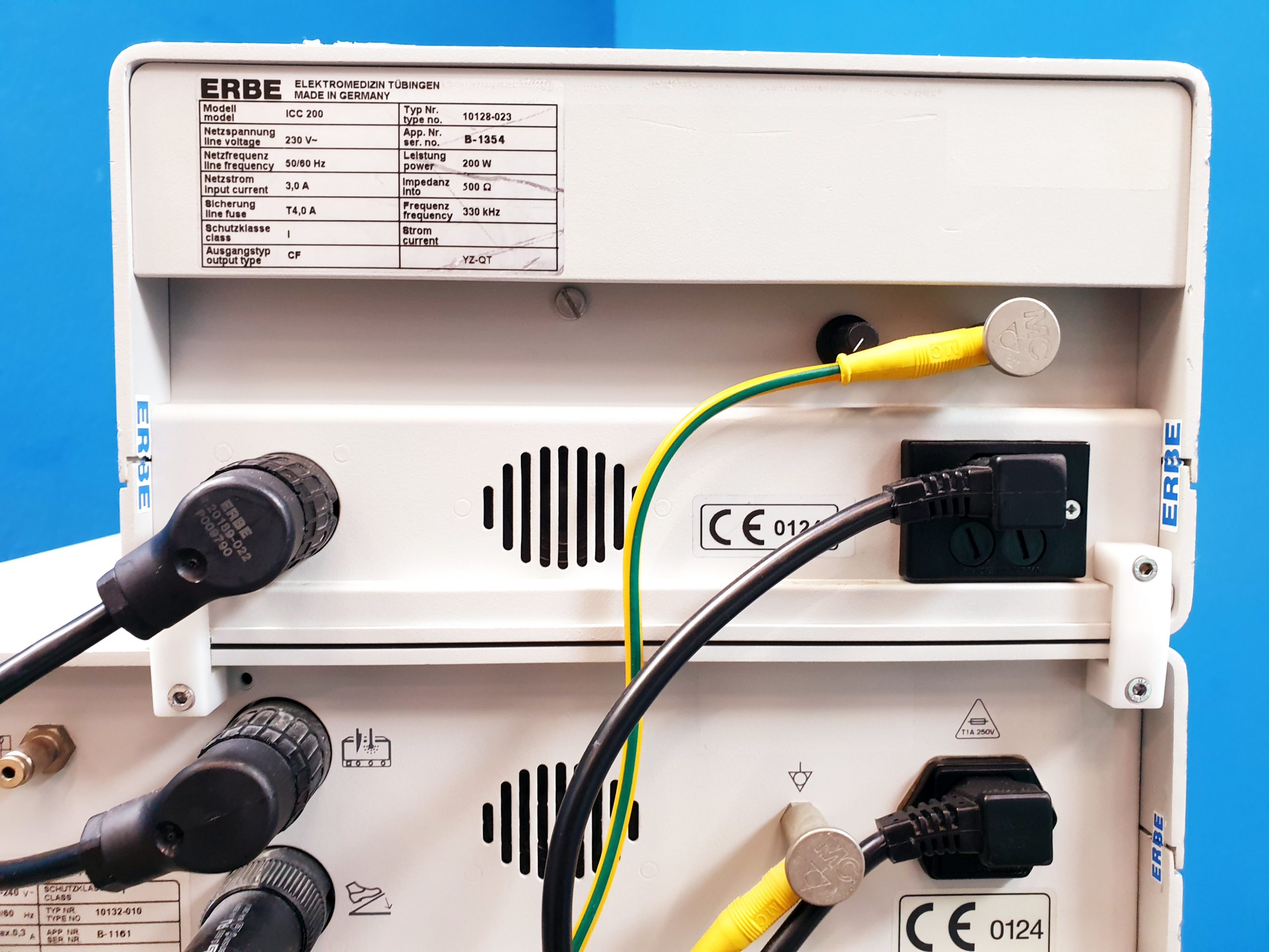 Erbe ICC 200 – ICC200 HF Gerät mit Fußschalter, Fahrgestell und APC 300 Modul thumbnail 4